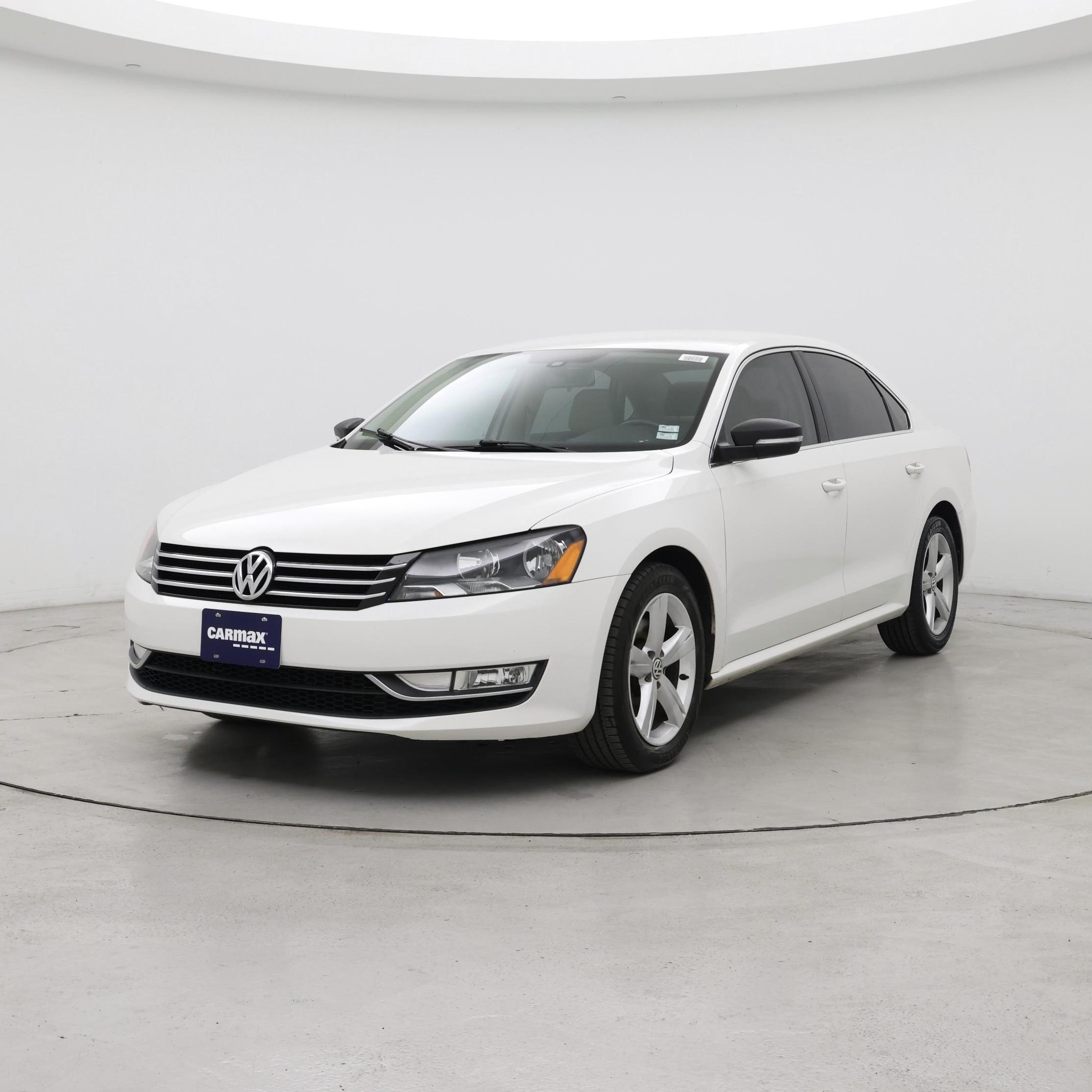 Thumbnail: 2015 Volkswagen Passat - 4