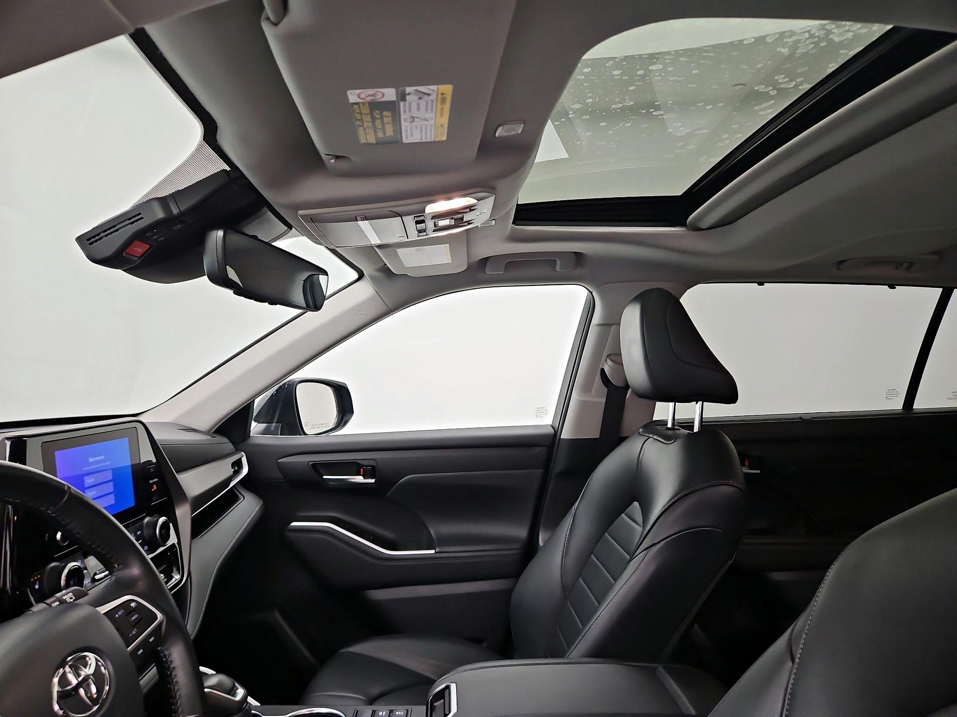 Thumbnail: 2023 Toyota Highlander - 19