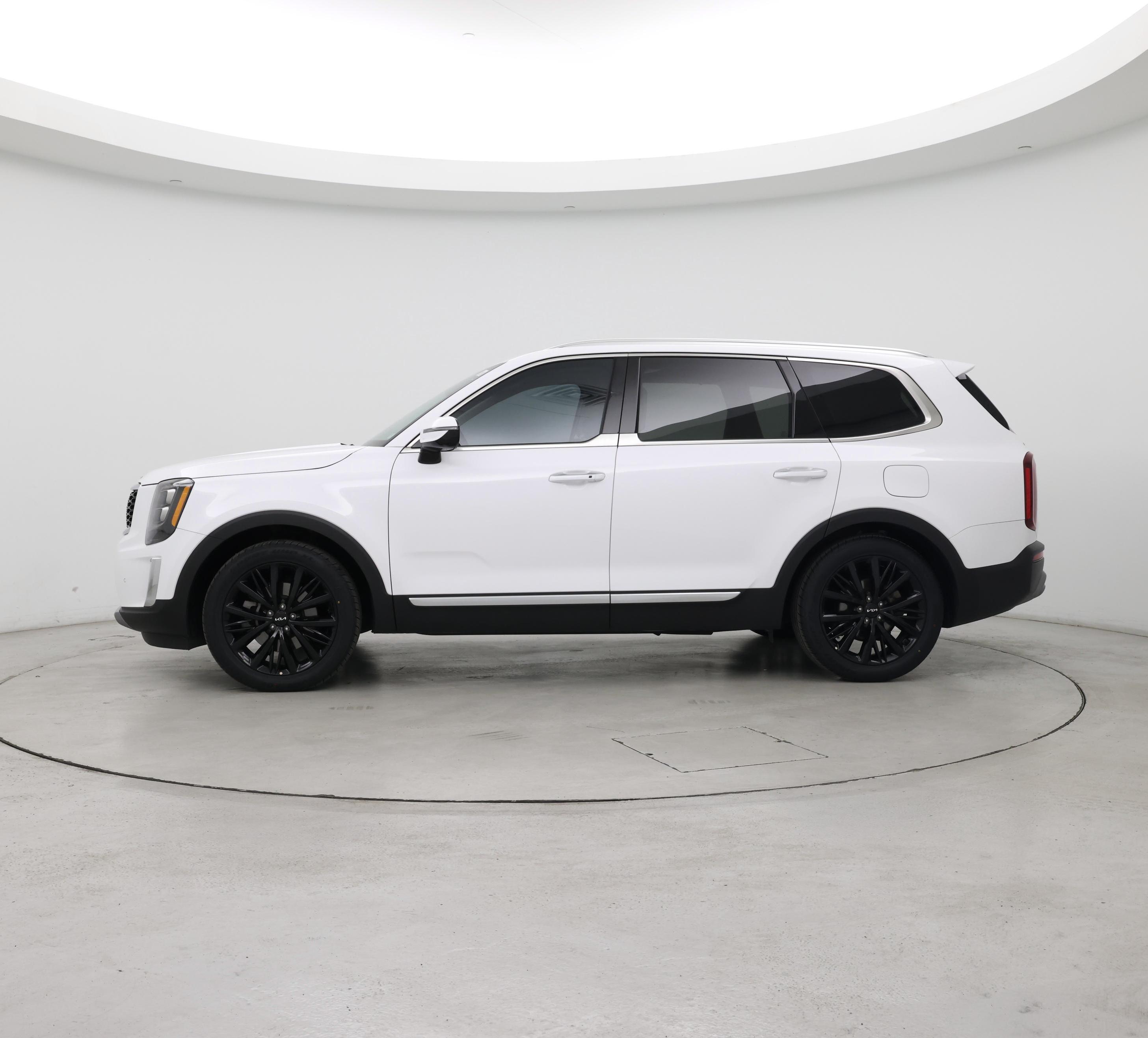 Thumbnail: 2022 Kia Telluride - 3