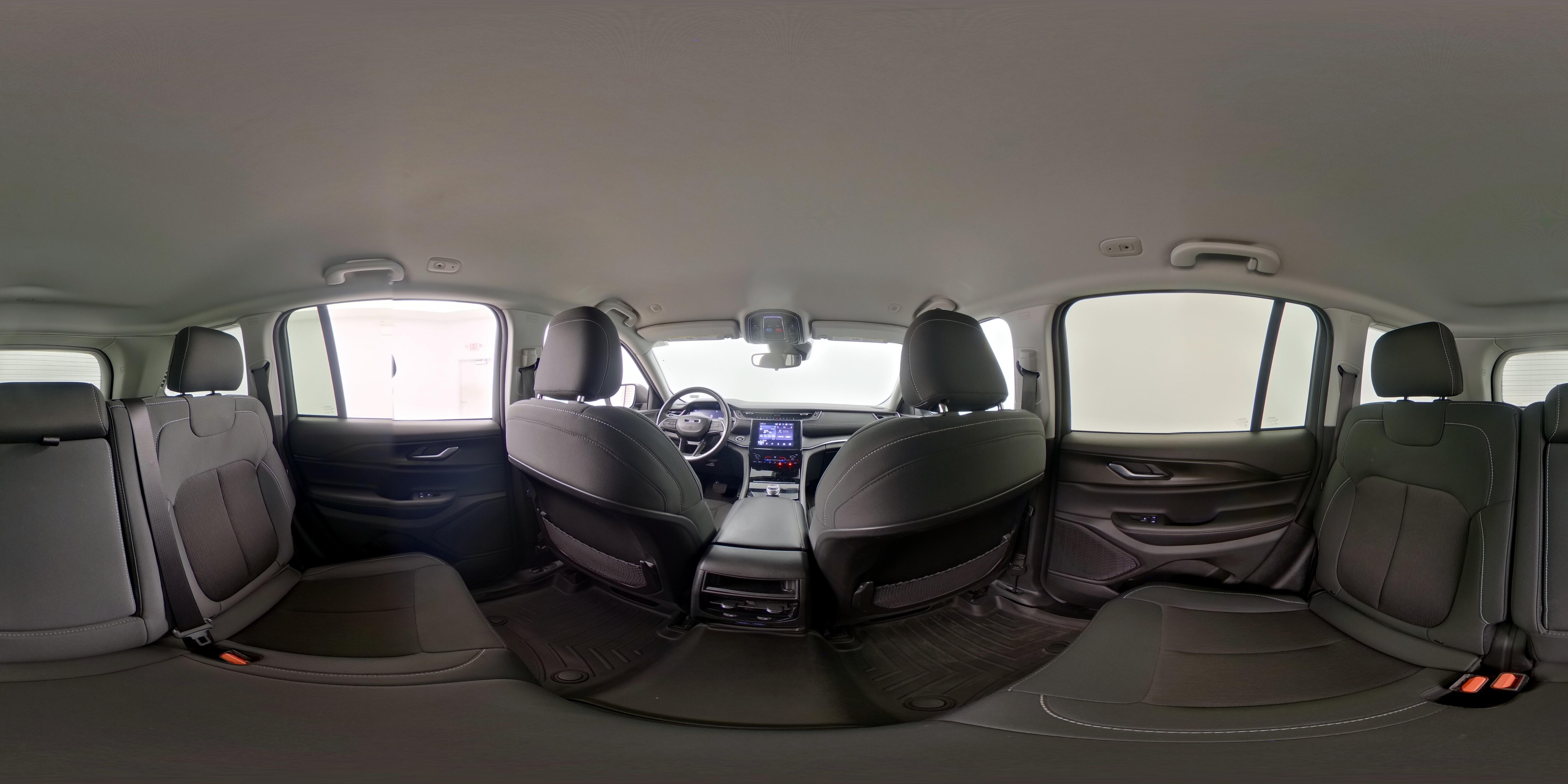 2023 Jeep Grand Cherokee Laredo - Photo 26