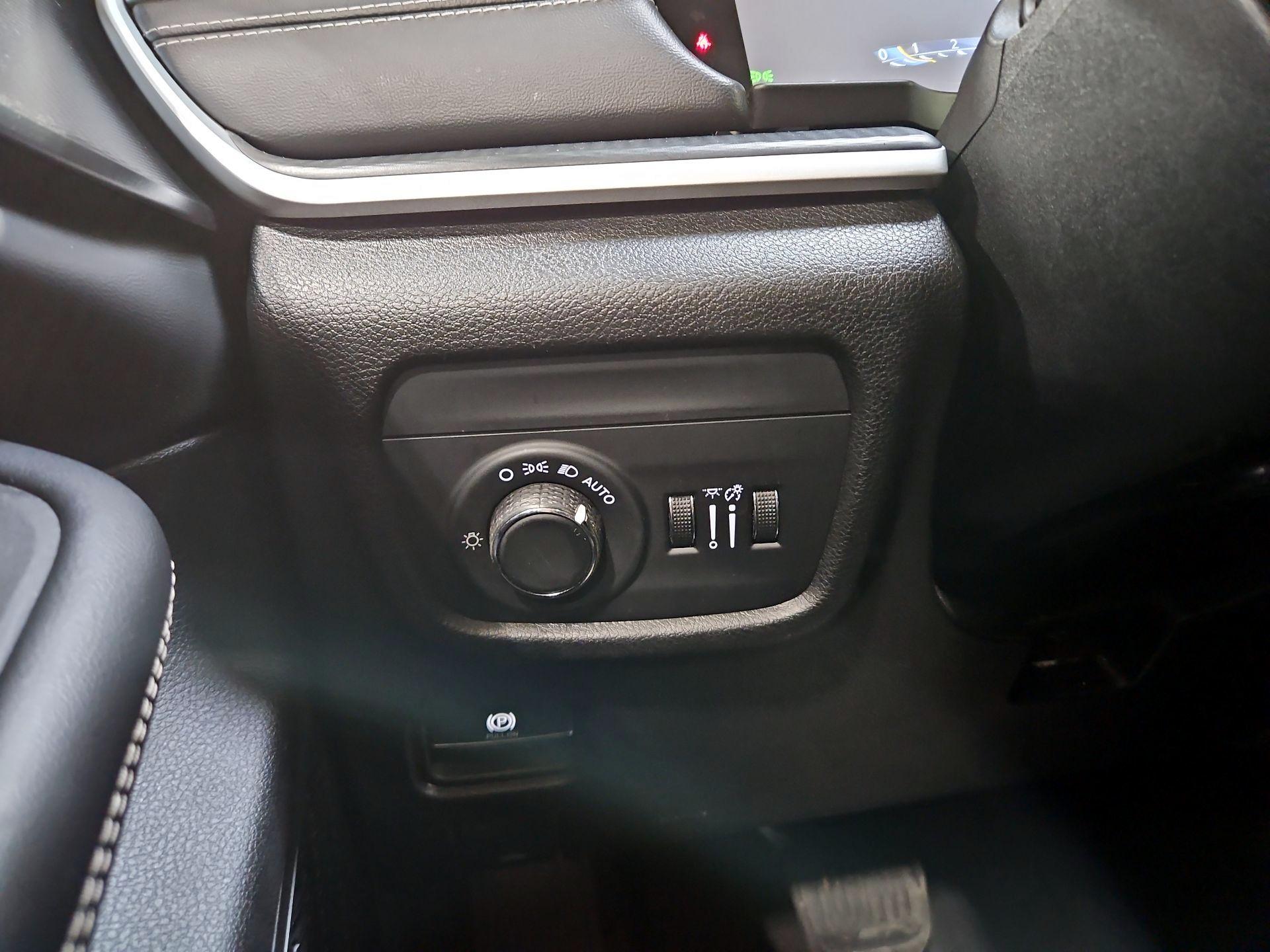 Thumbnail: 2023 Jeep Grand Cherokee - 13