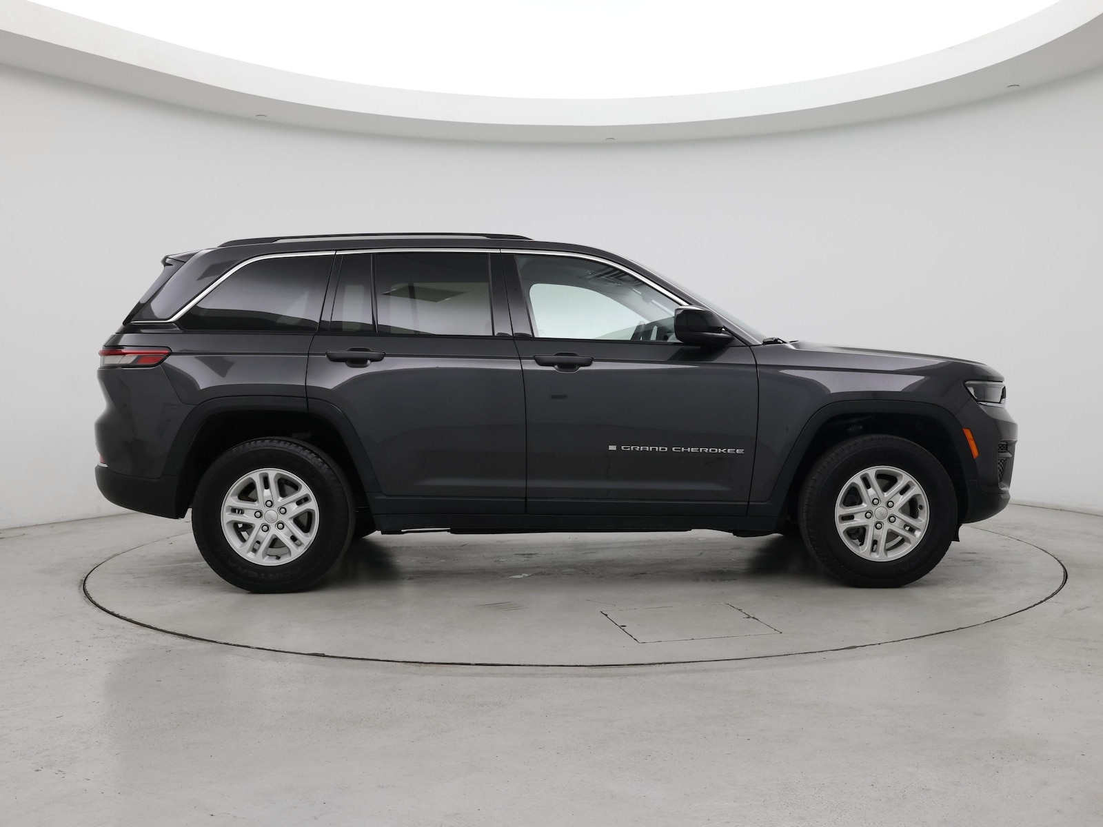 2023 Jeep Grand Cherokee Laredo - Photo 8