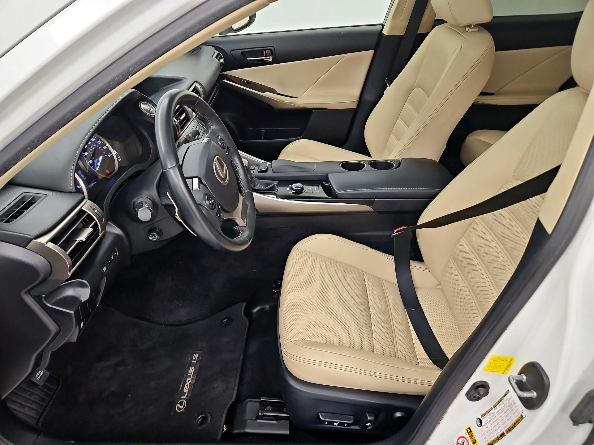 Thumbnail: 2014 Lexus IS - 11