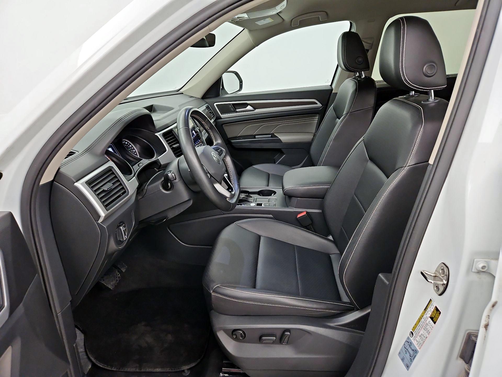 Thumbnail: 2021 Volkswagen Atlas - 11