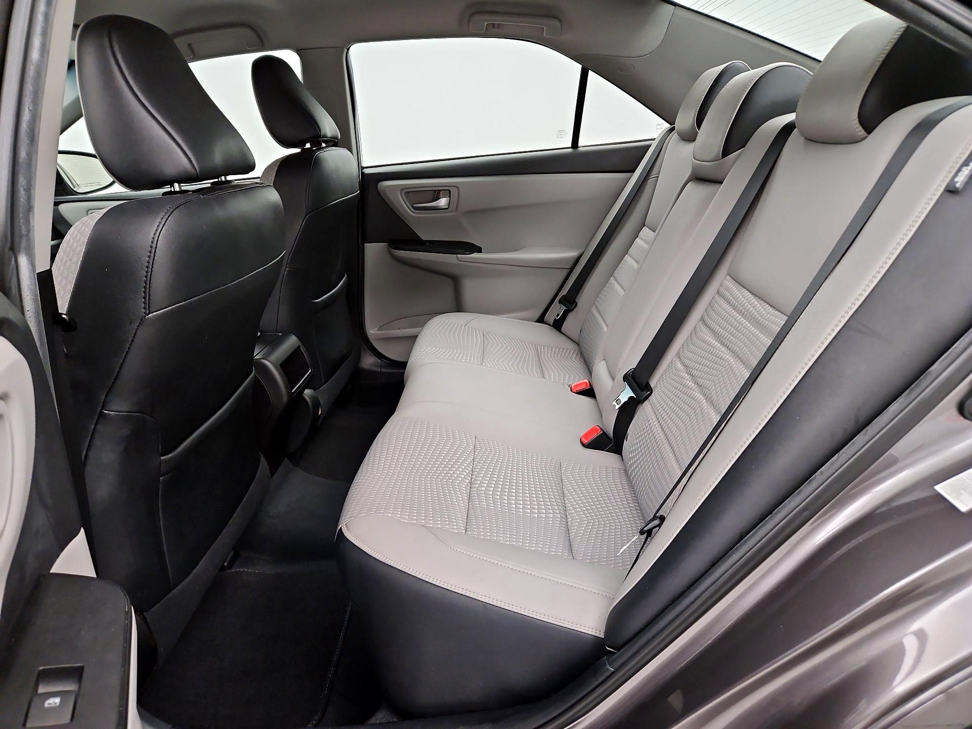 Thumbnail: 2015 Toyota Camry - 19