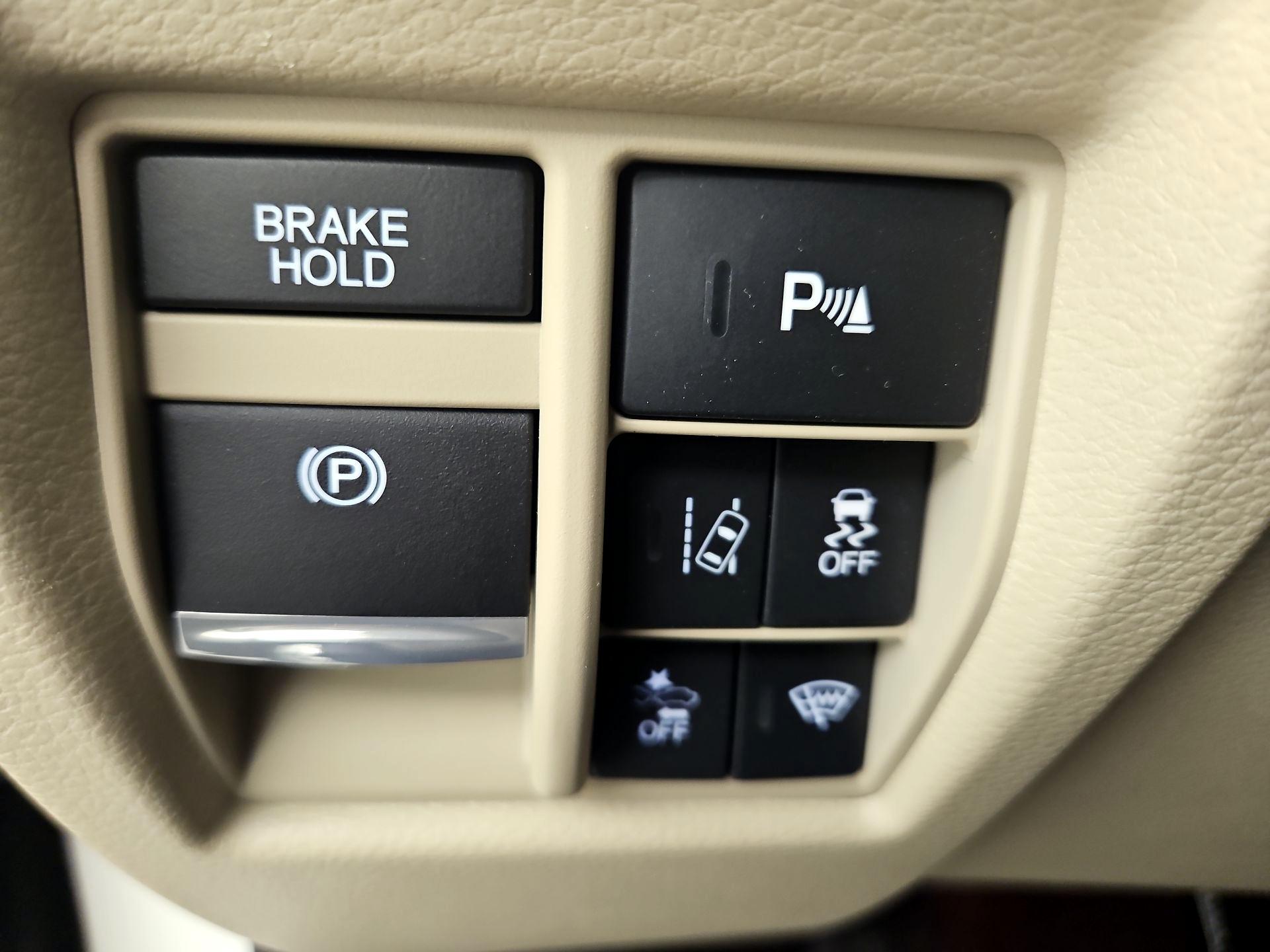 Thumbnail: 2017 Acura MDX - 13