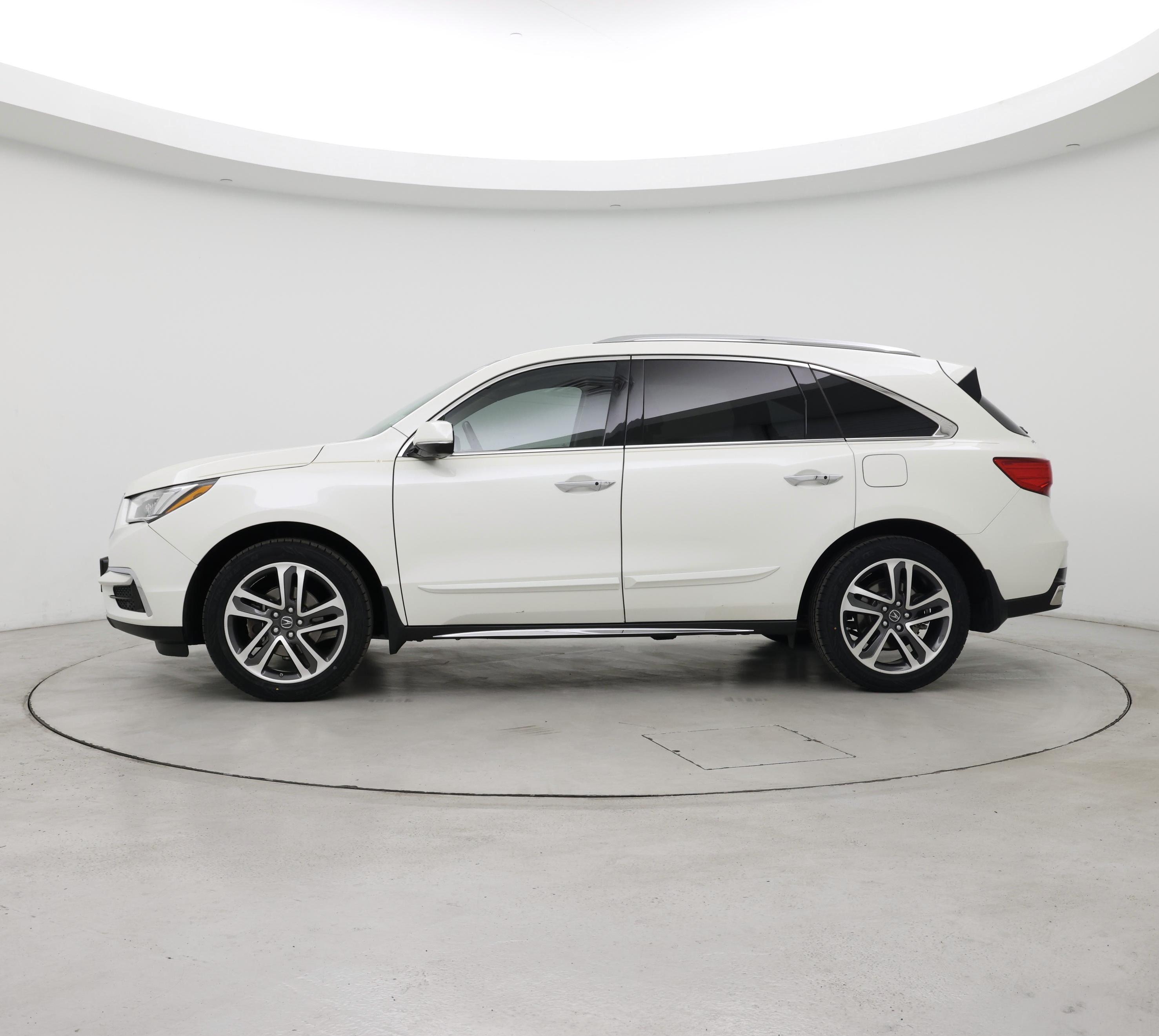 Thumbnail: 2017 Acura MDX - 3