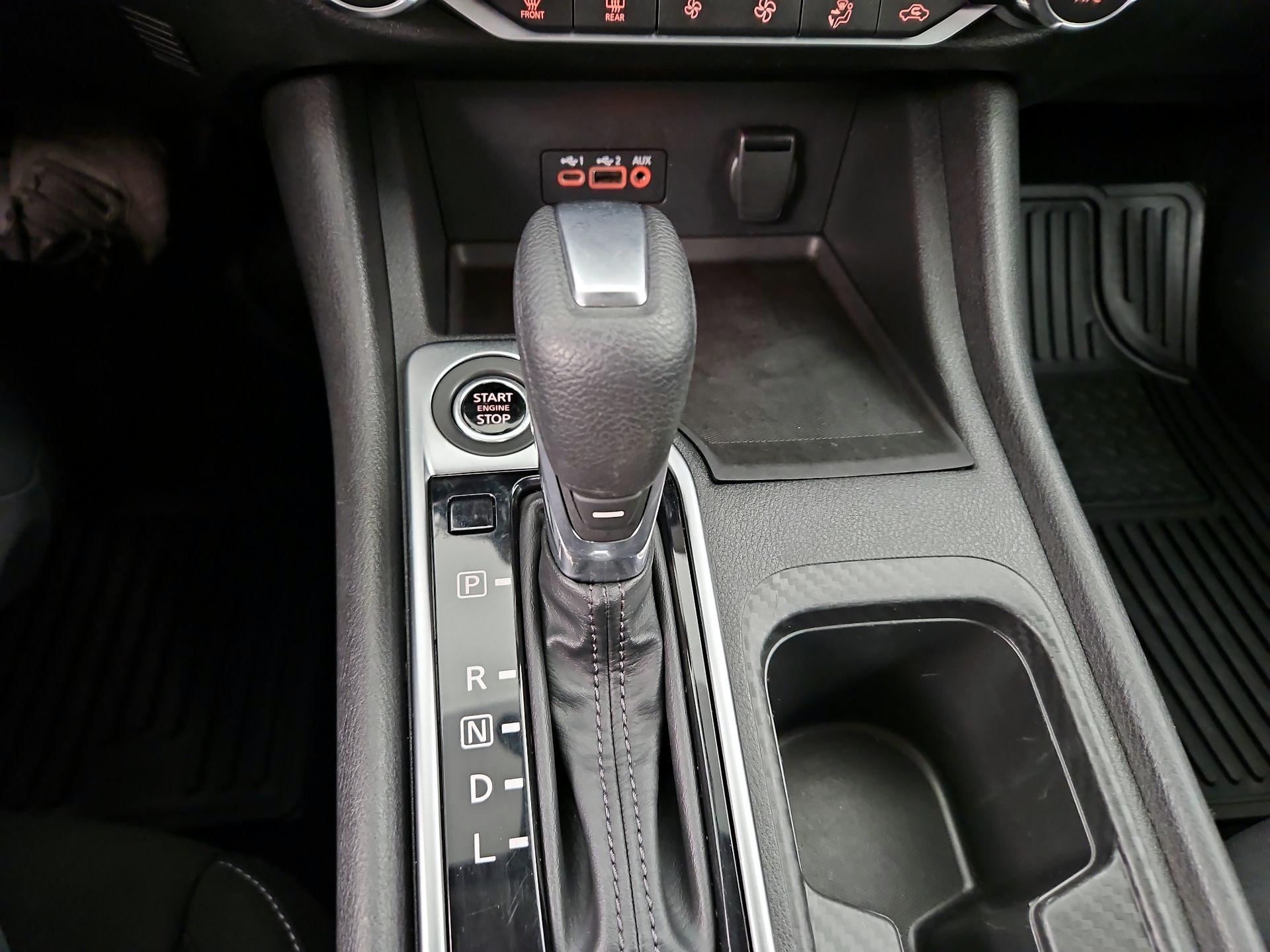 Thumbnail: 2021 Nissan Sentra - 17