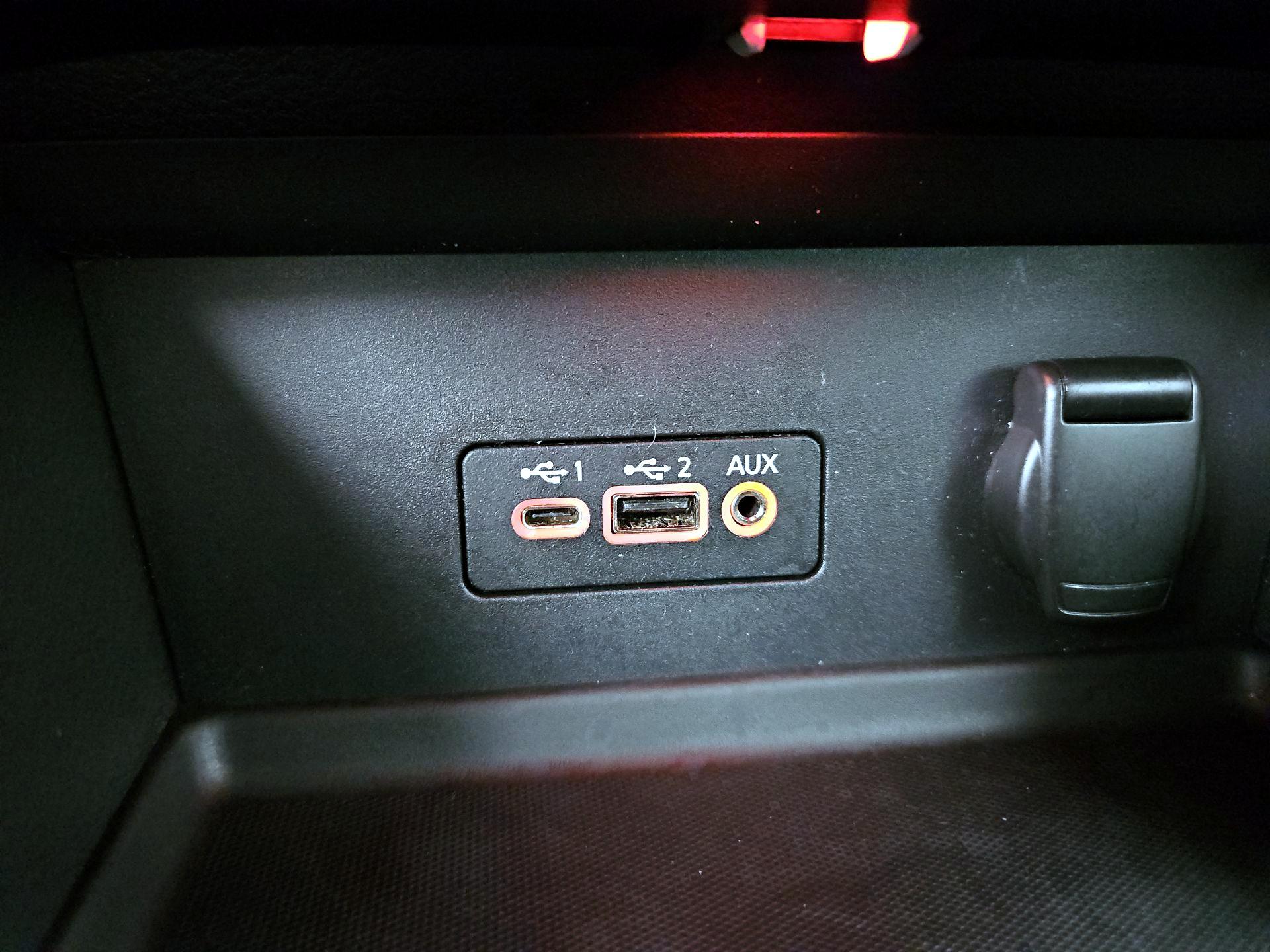 Thumbnail: 2021 Nissan Sentra - 18