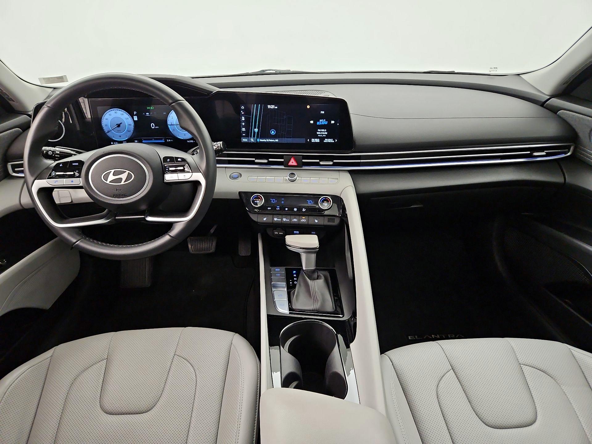 Thumbnail: 2025 Hyundai Elantra - 9