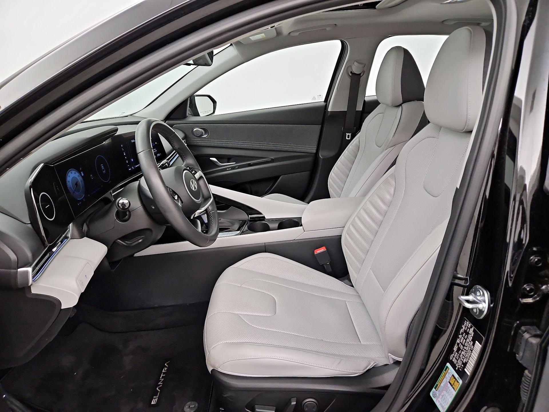 Thumbnail: 2025 Hyundai Elantra - 11