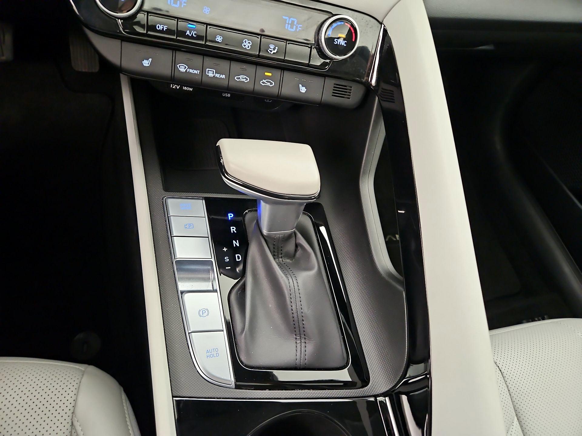 Thumbnail: 2025 Hyundai Elantra - 18