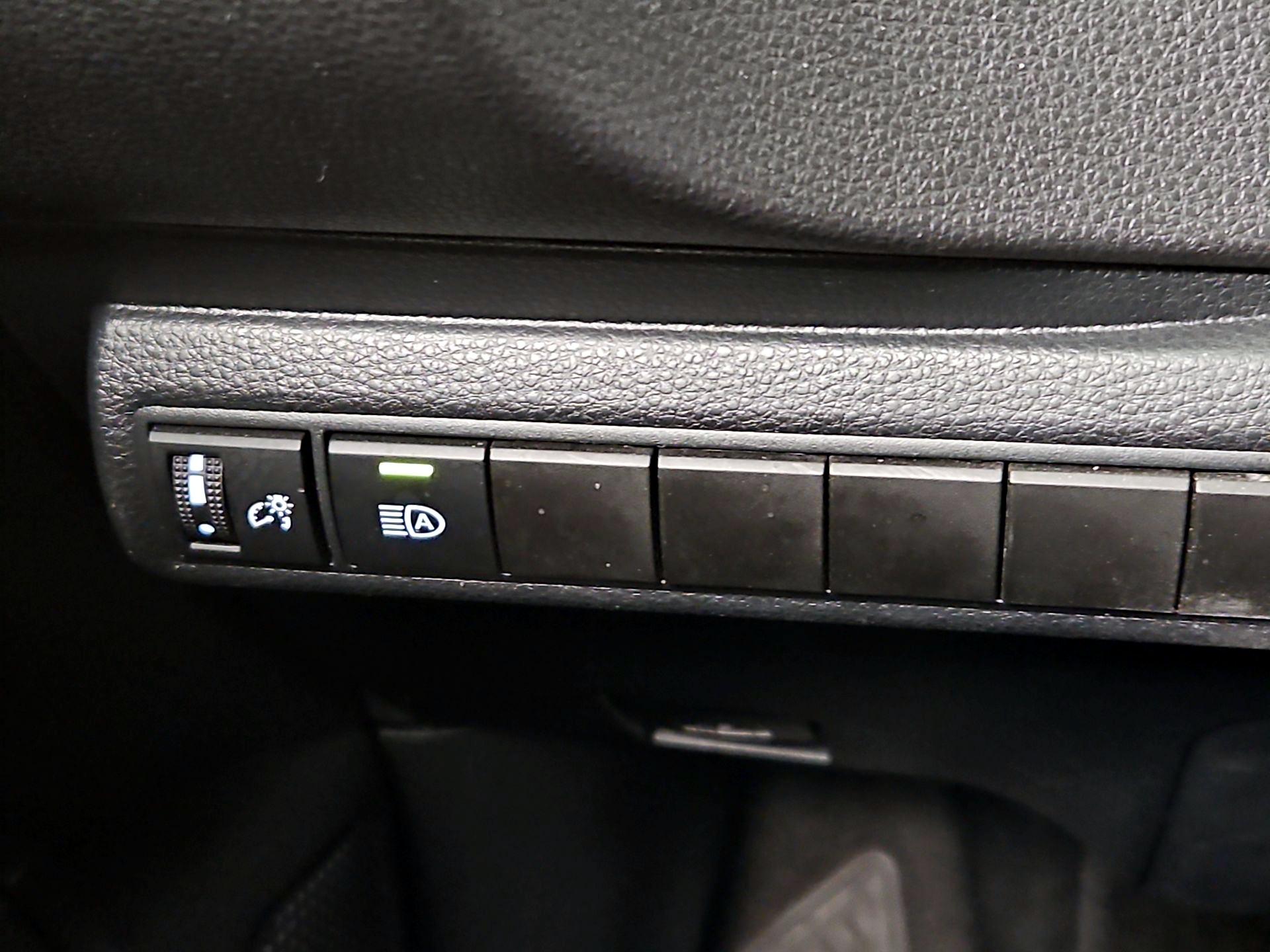 Thumbnail: 2024 Toyota Corolla - 13