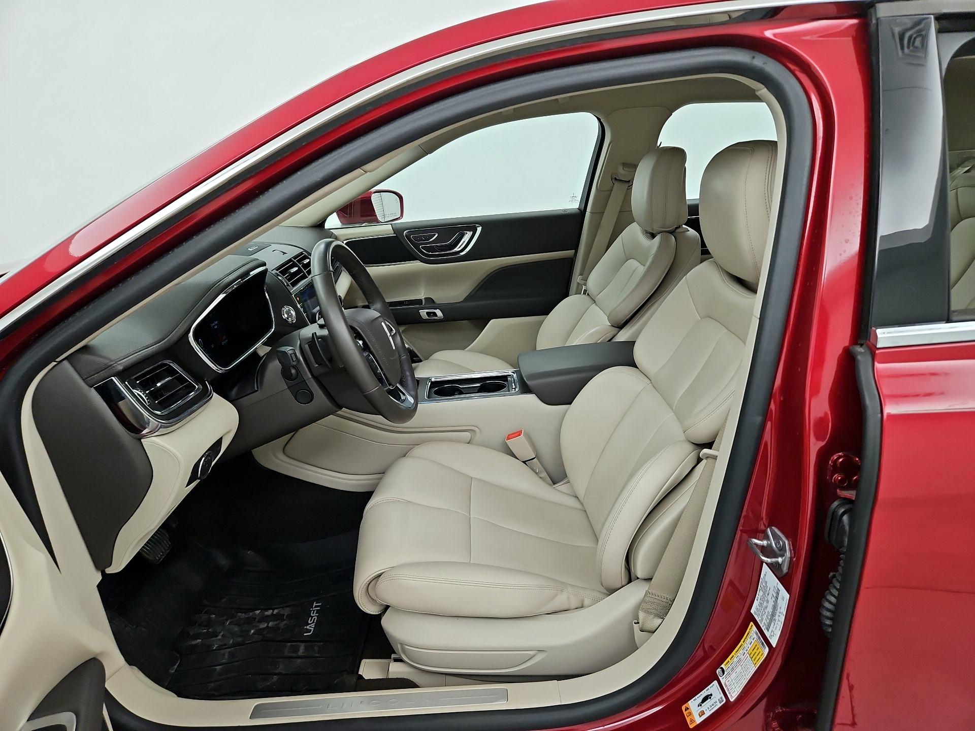 Thumbnail: 2020 Lincoln Continental - 11