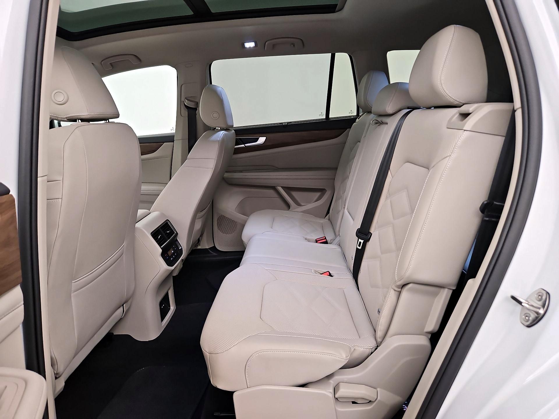 Thumbnail: 2025 Volkswagen Atlas - 20