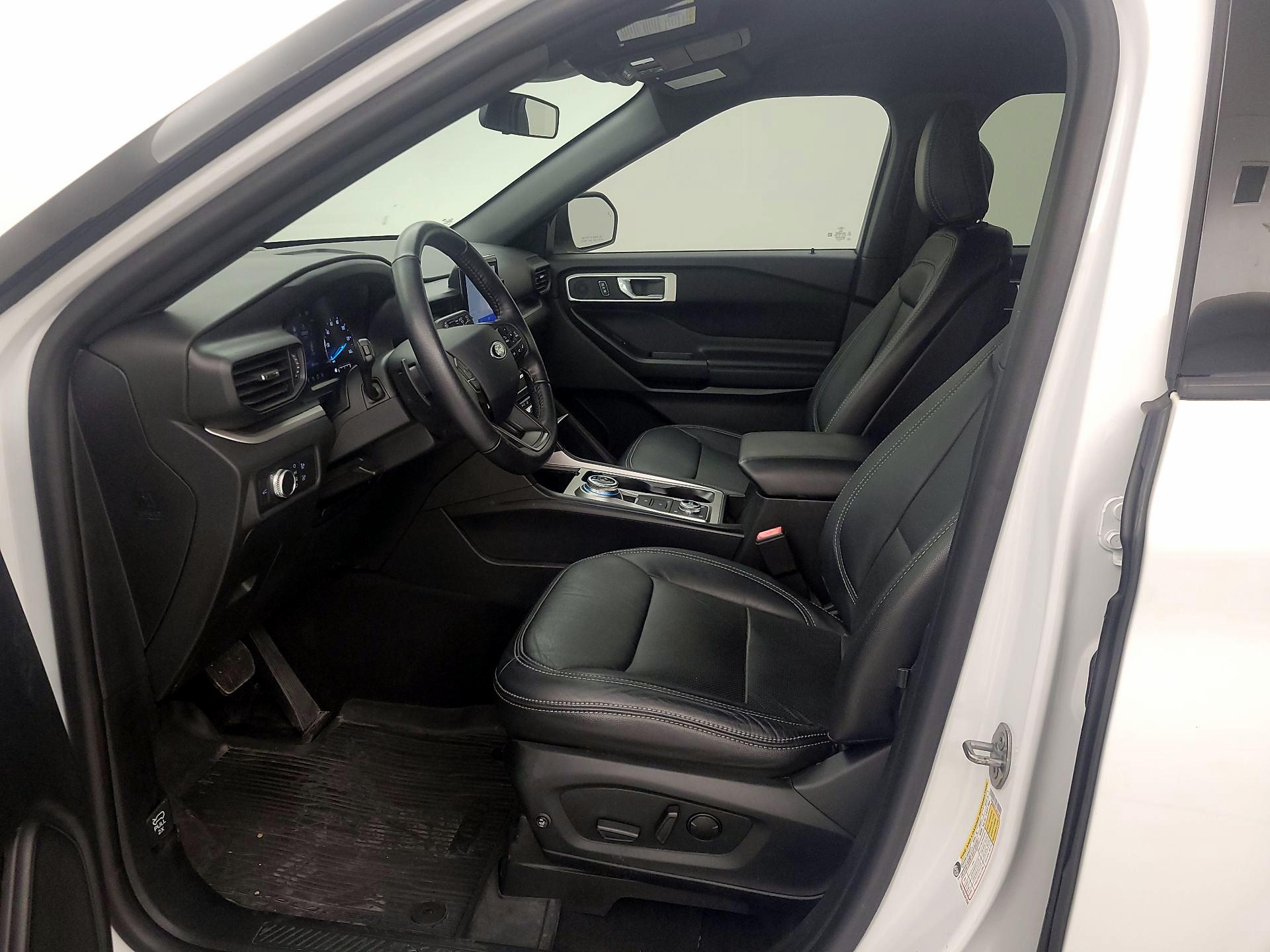 Thumbnail: 2020 Ford Explorer - 11