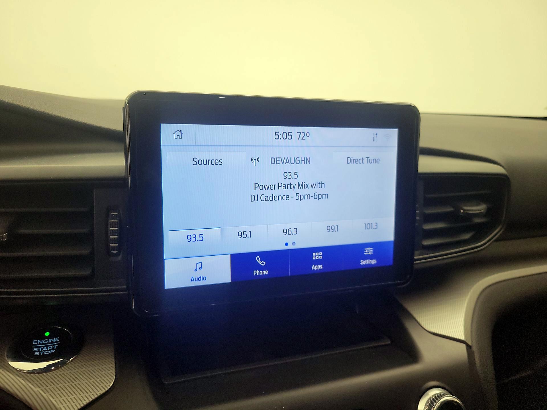 Thumbnail: 2020 Ford Explorer - 15