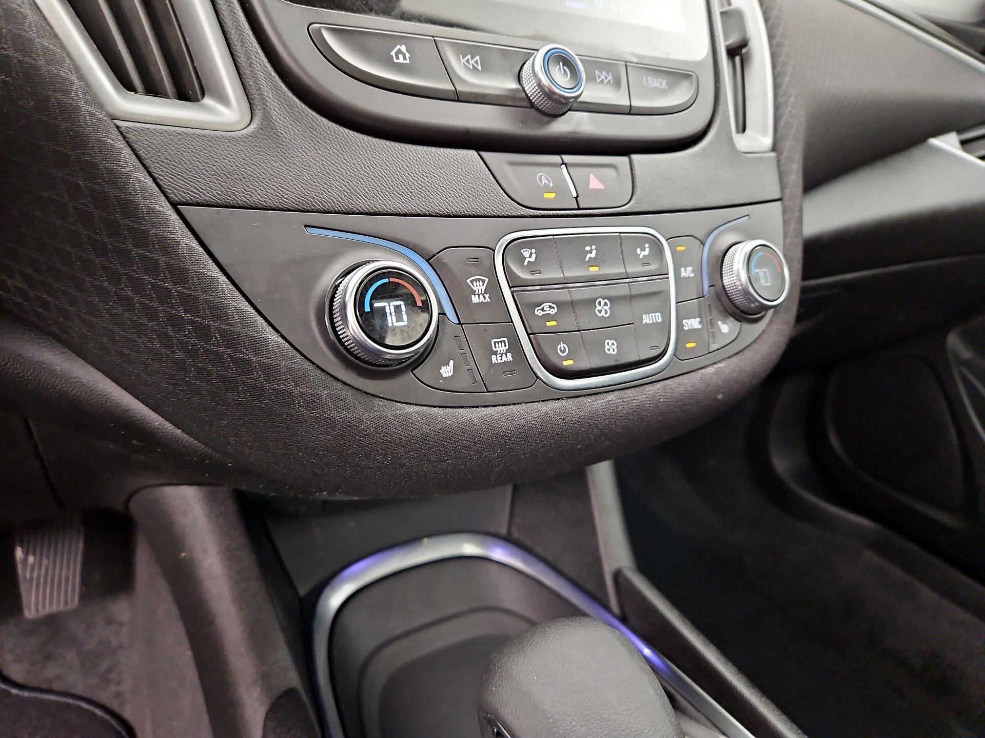 Thumbnail: 2024 Chevrolet Malibu - 16