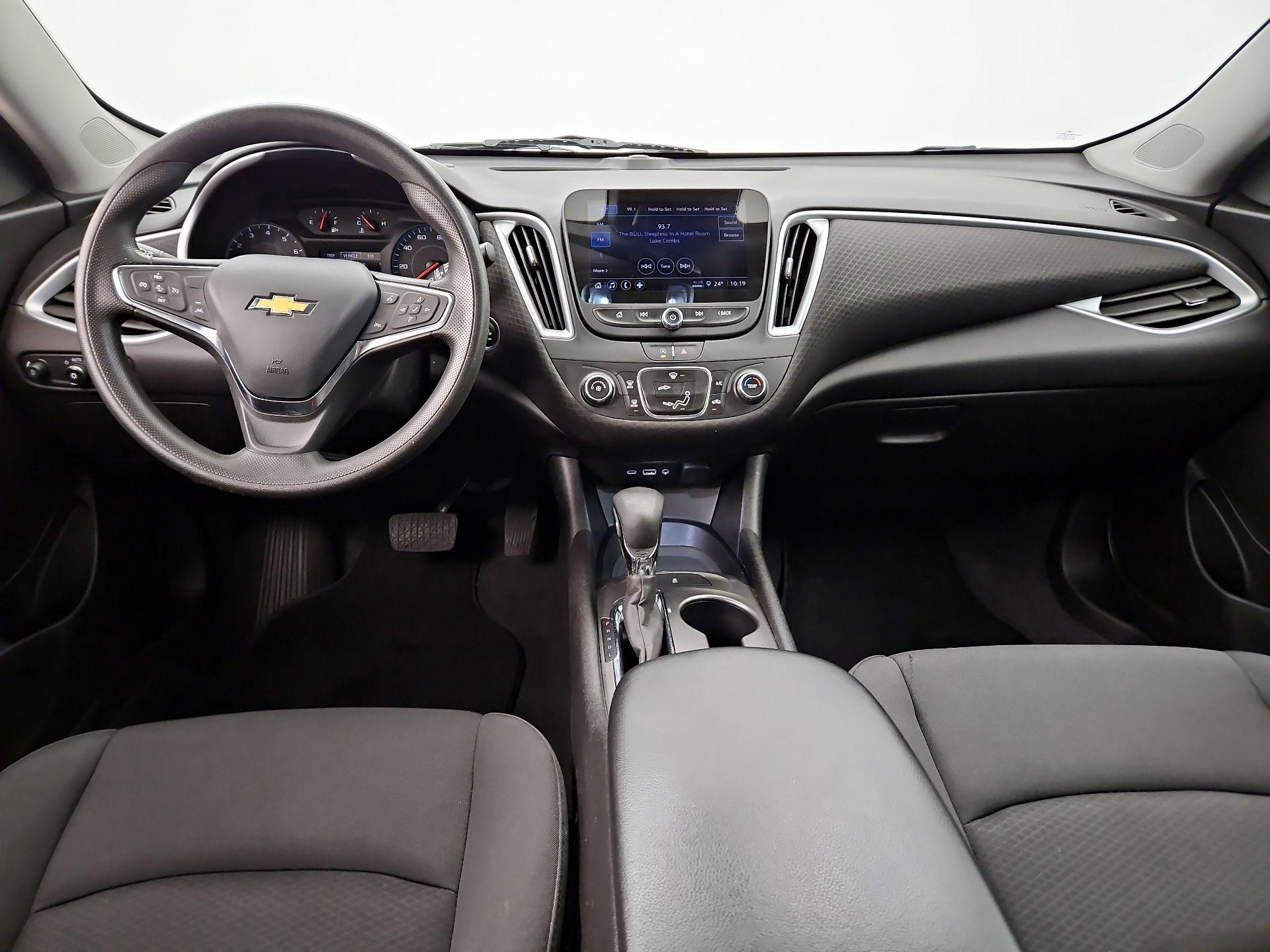 Thumbnail: 2023 Chevrolet Malibu - 9