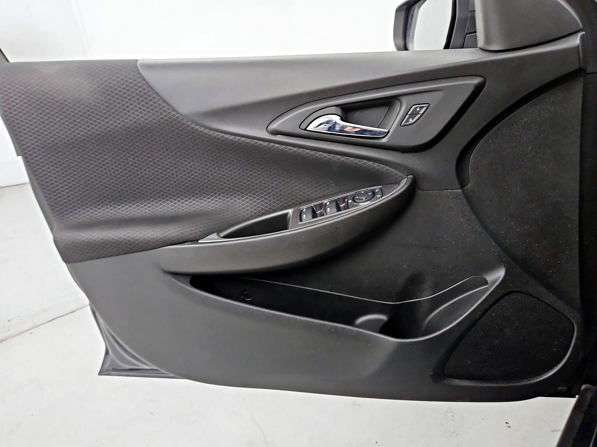 Thumbnail: 2023 Chevrolet Malibu - 12