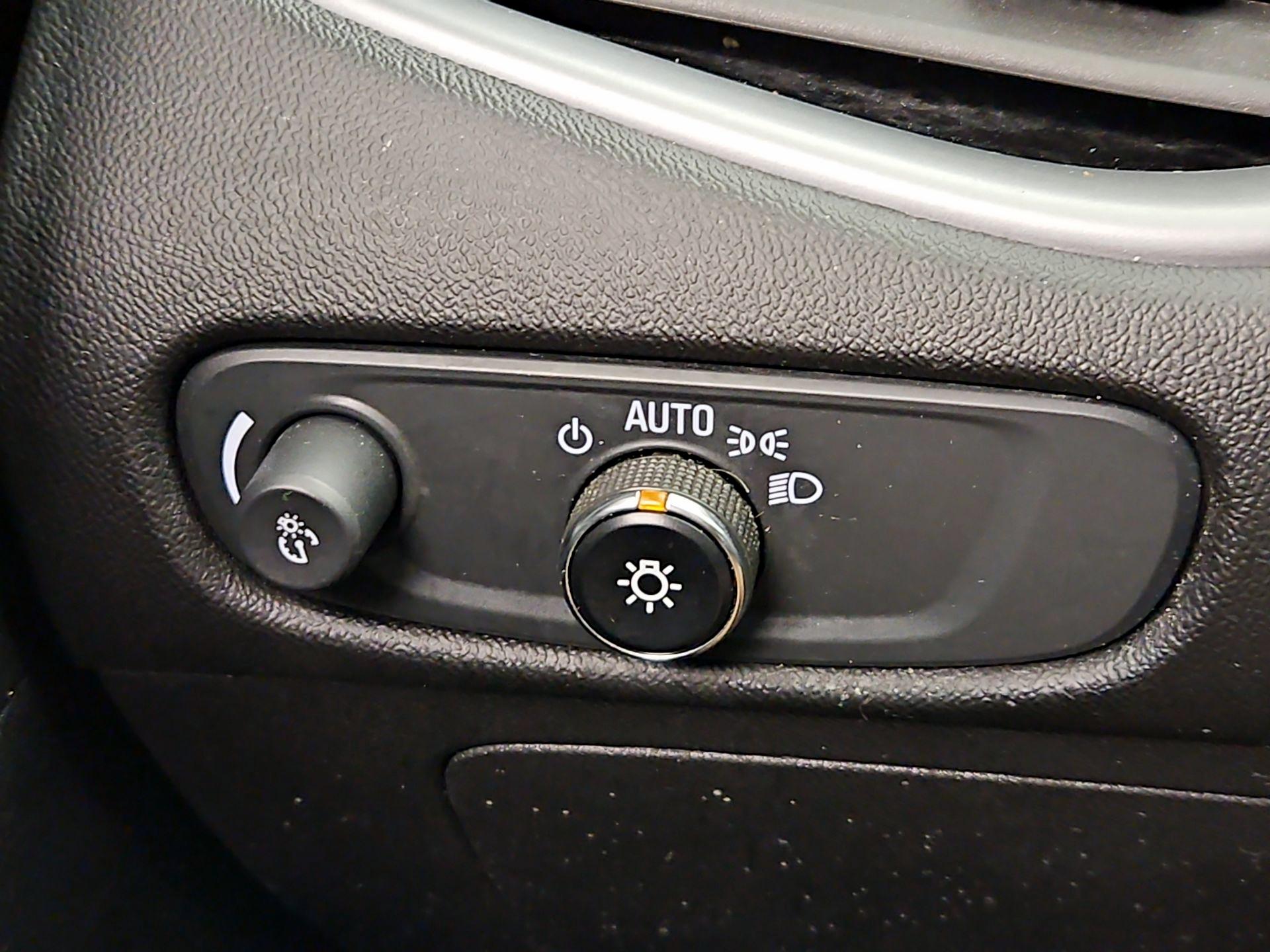 Thumbnail: 2023 Chevrolet Malibu - 13