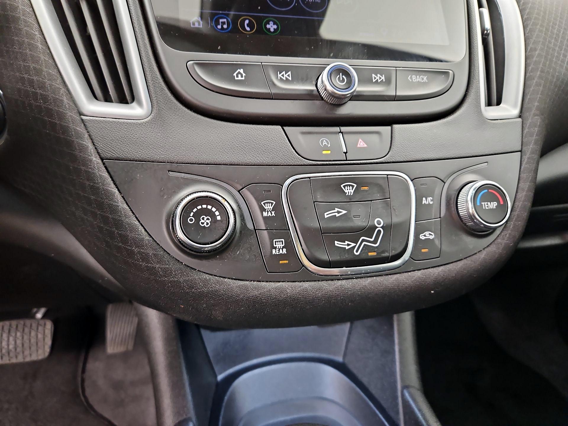 Thumbnail: 2023 Chevrolet Malibu - 16