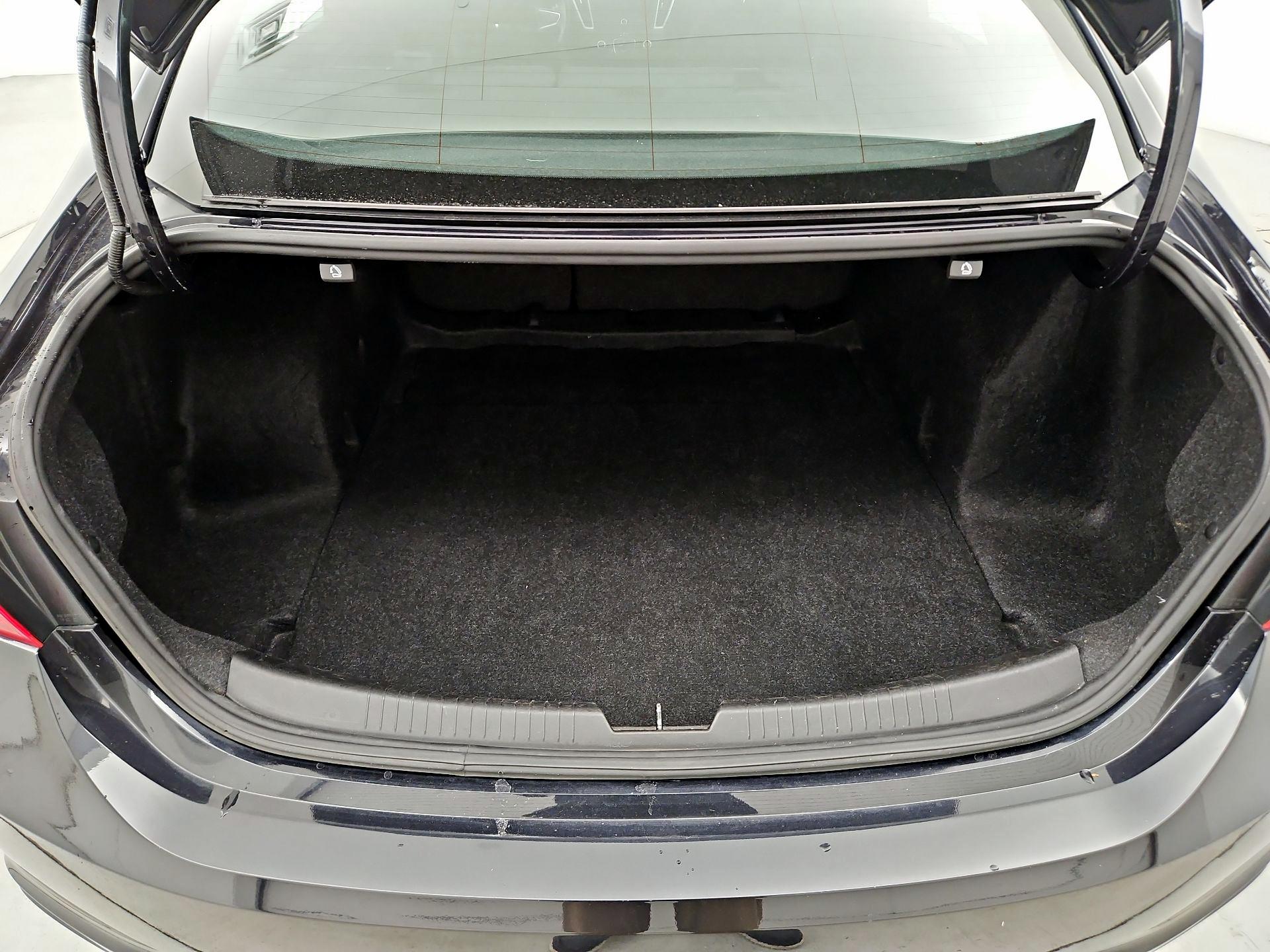 Thumbnail: 2023 Chevrolet Malibu - 20