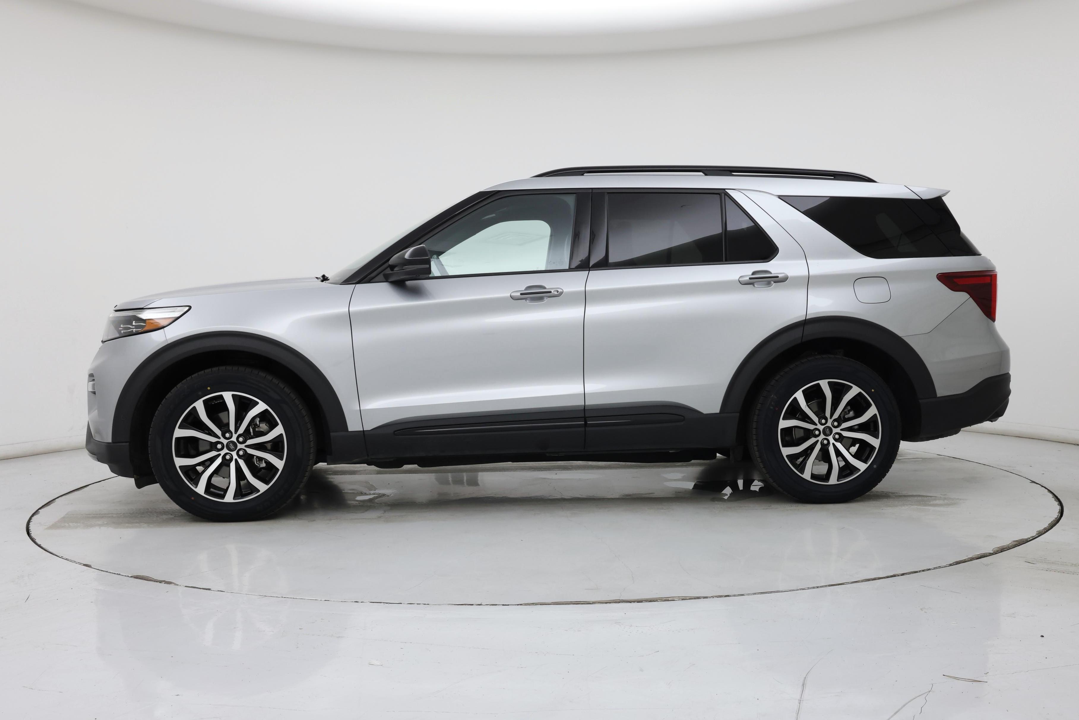 Thumbnail: 2020 Ford Explorer - 3
