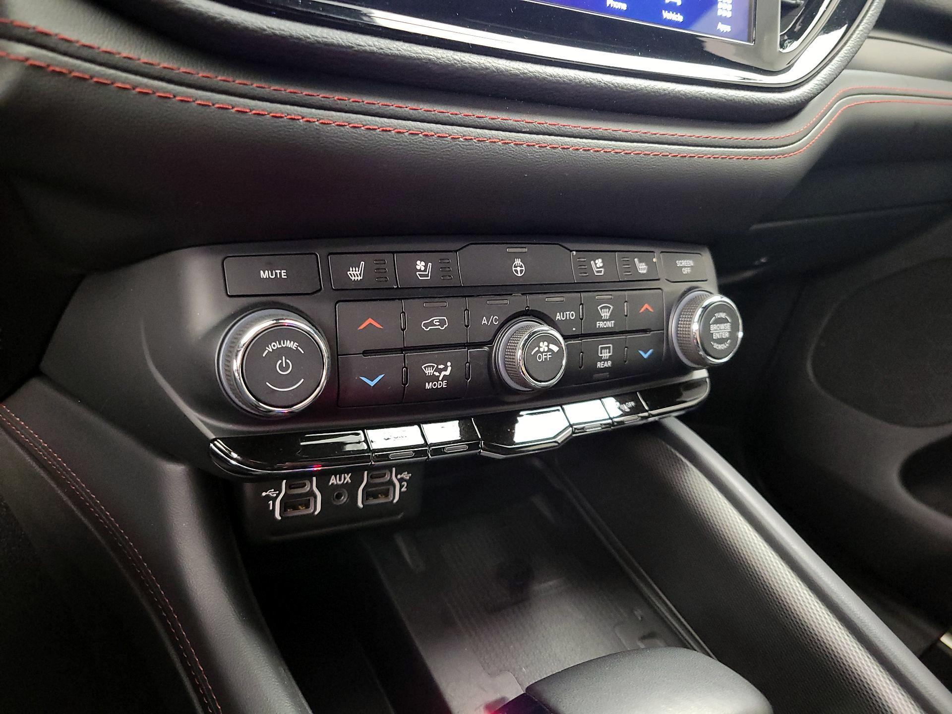 Thumbnail: 2023 Dodge Durango - 17