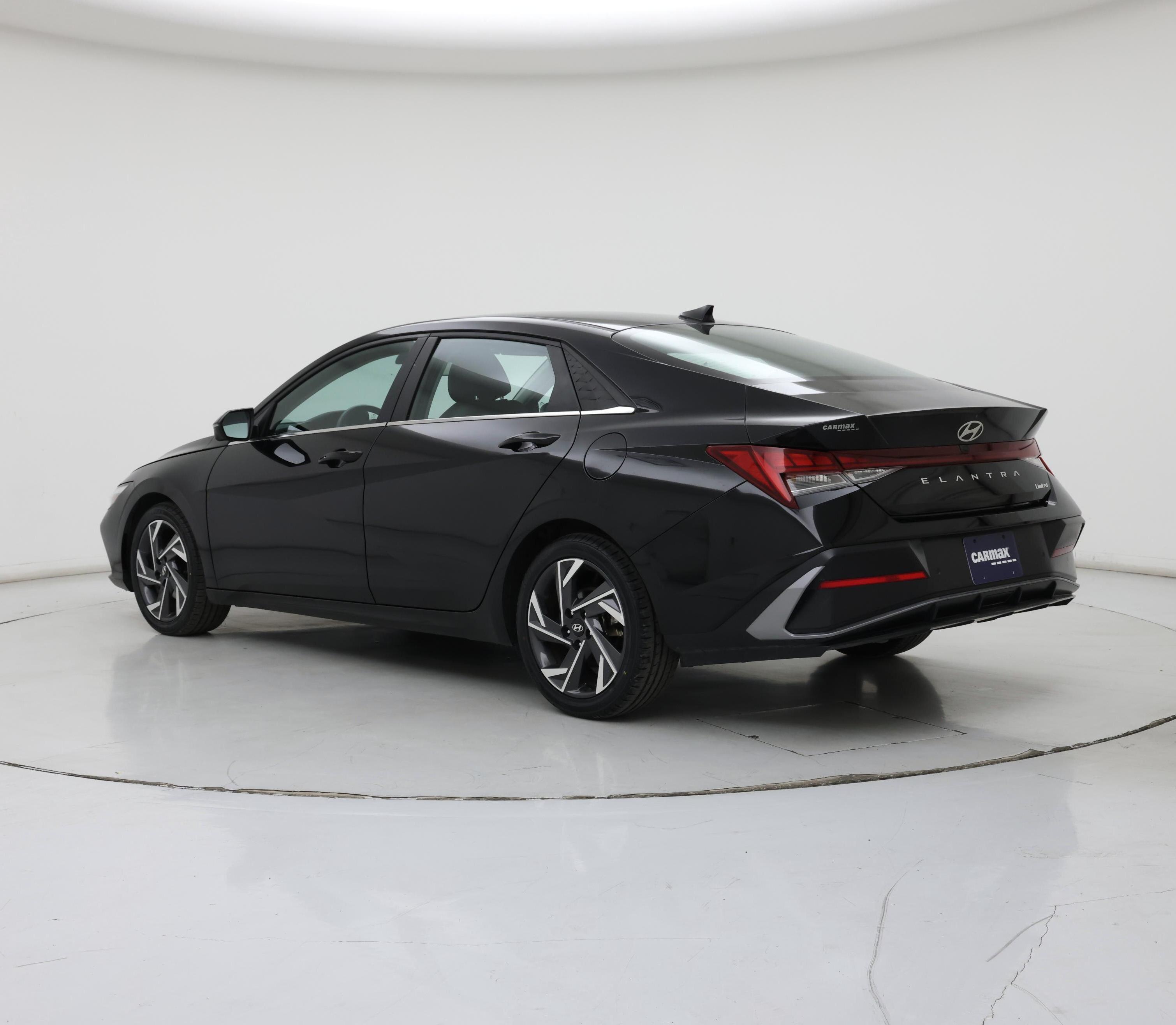Thumbnail: 2024 Hyundai Elantra - 2