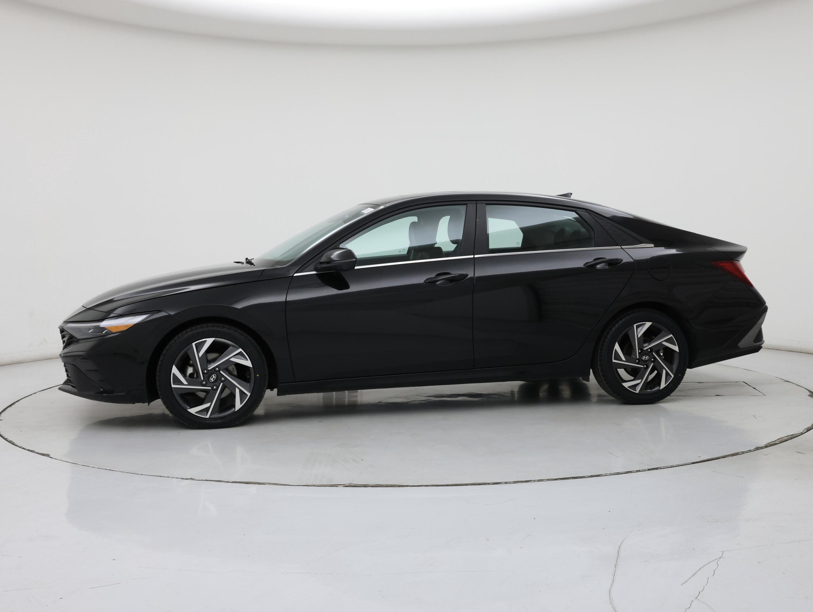 Thumbnail: 2024 Hyundai Elantra - 3
