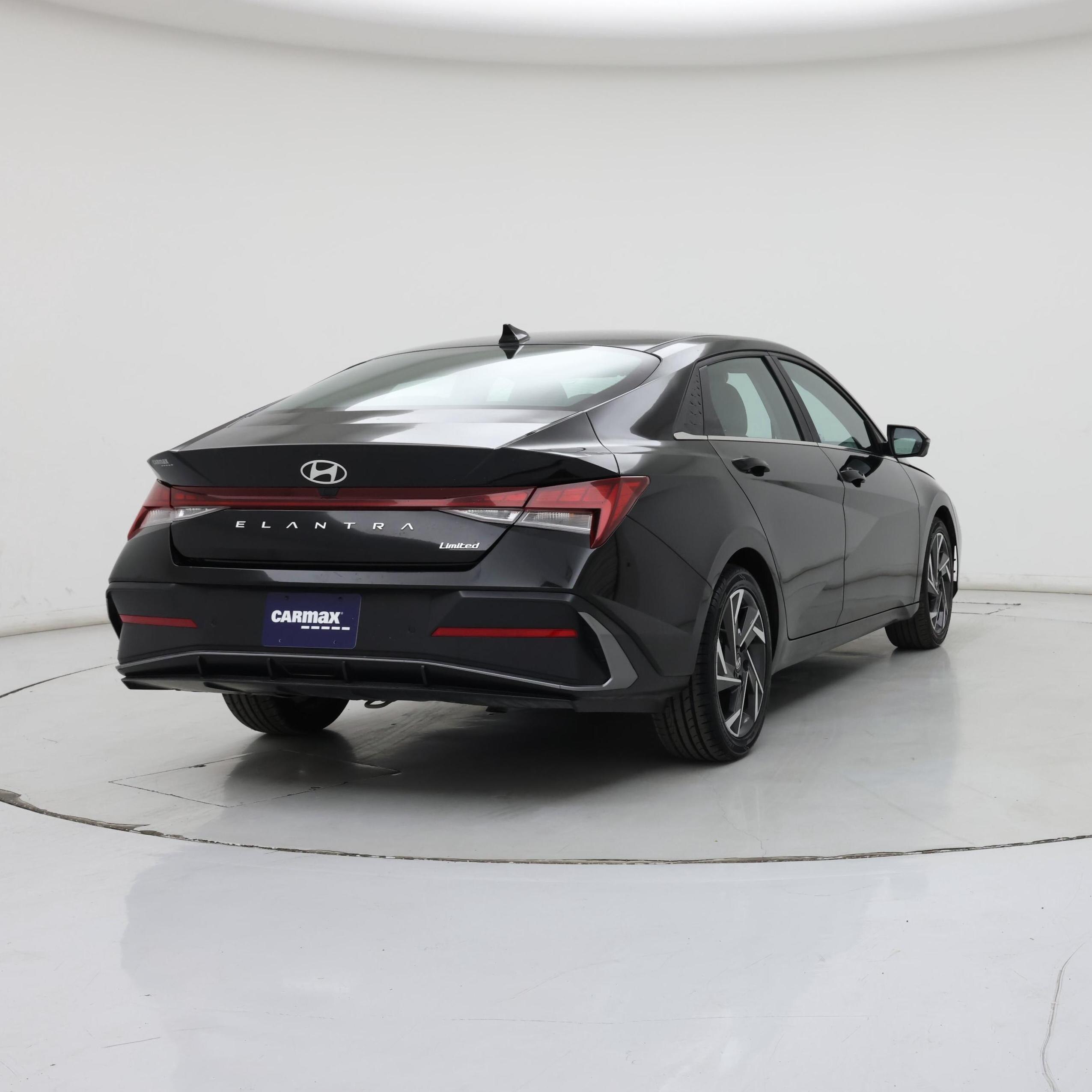Thumbnail: 2024 Hyundai Elantra - 8