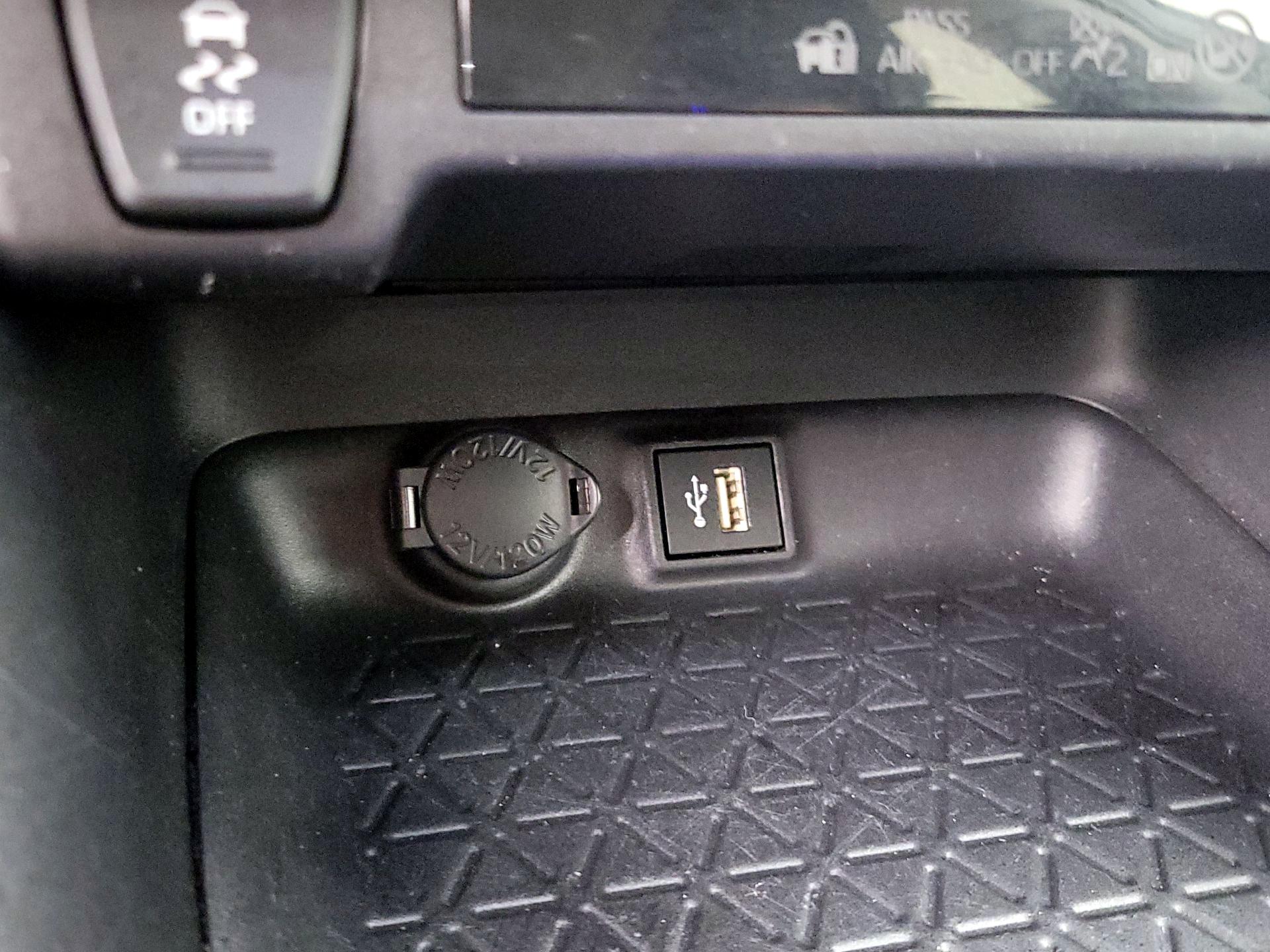 Thumbnail: 2024 Toyota RAV4 - 18