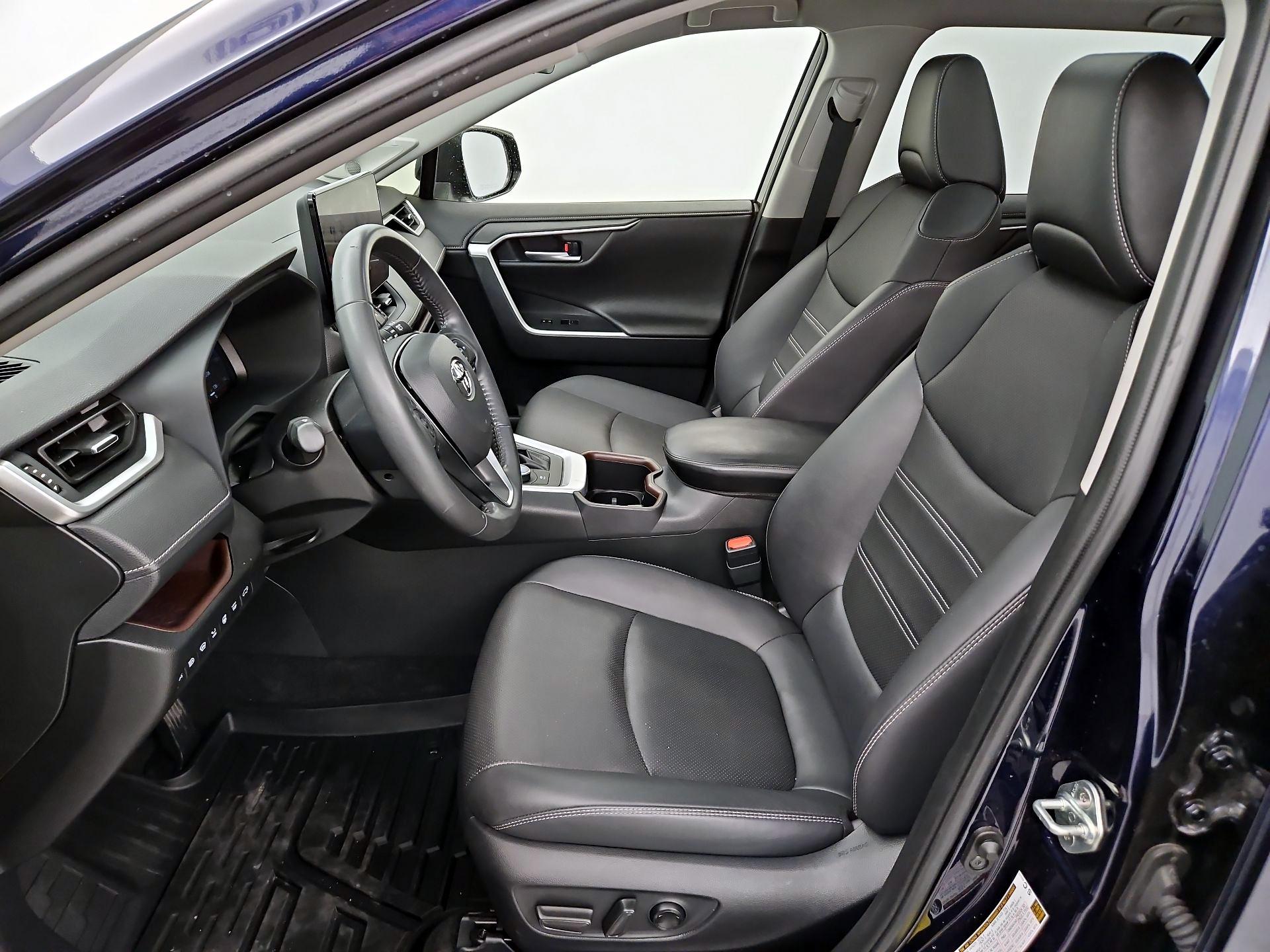 Thumbnail: 2024 Toyota RAV4 - 11