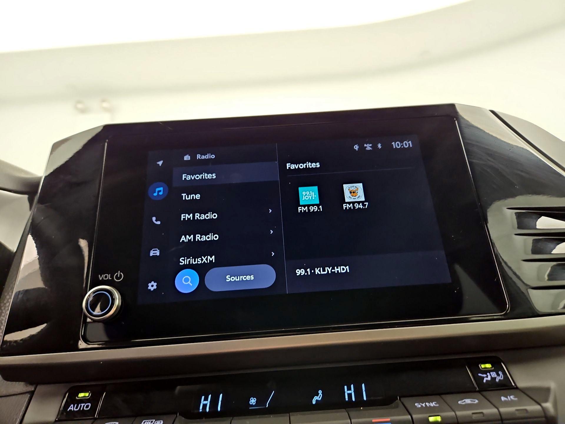 Thumbnail: 2025 Toyota Camry - 16