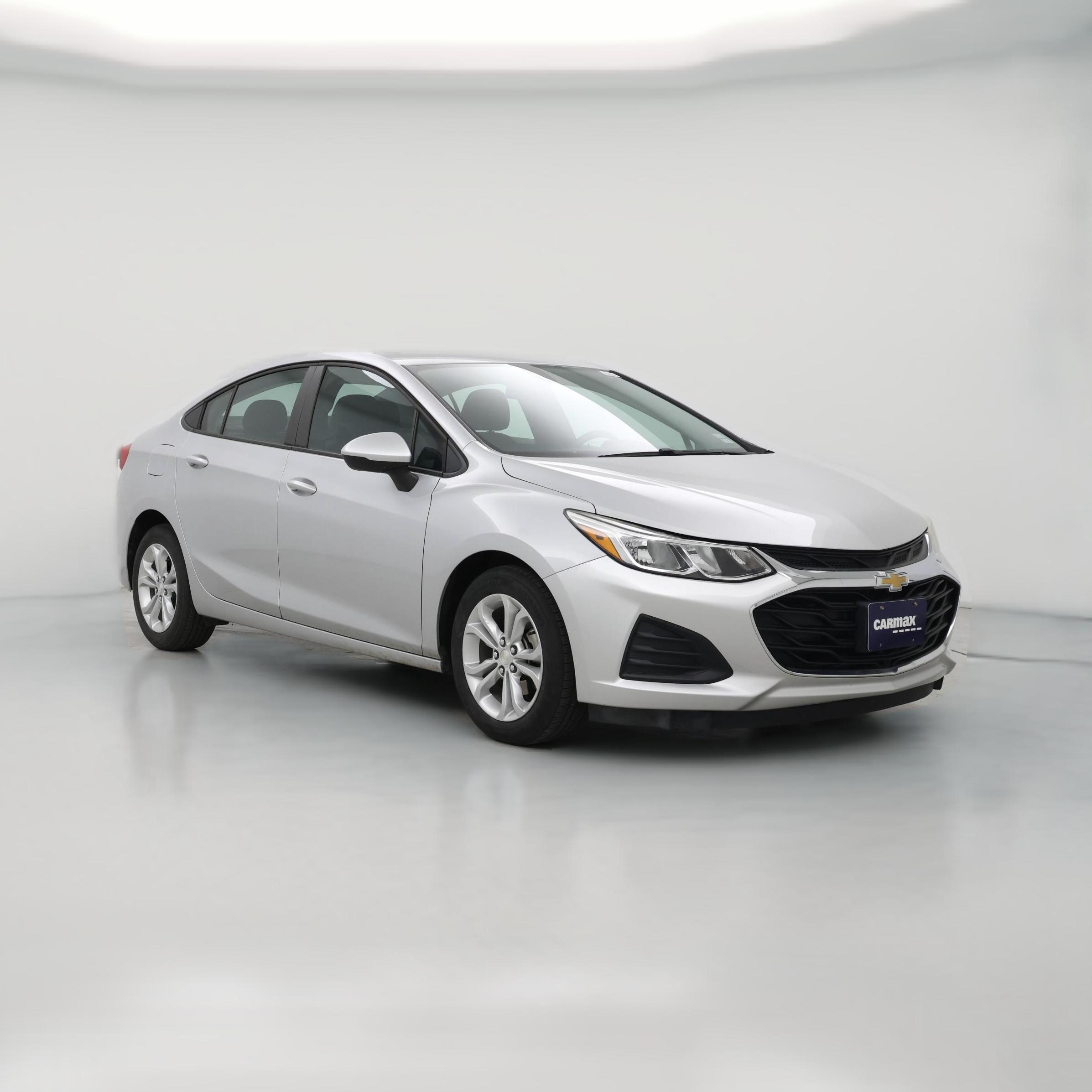 Thumbnail: 2019 Chevrolet Cruze - 1