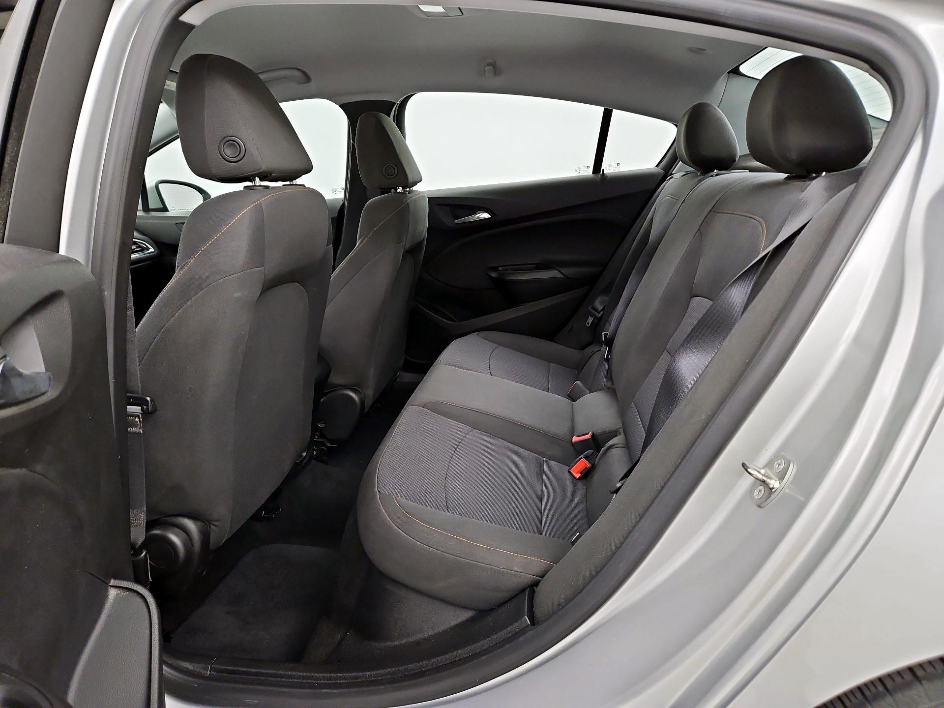 Thumbnail: 2019 Chevrolet Cruze - 19