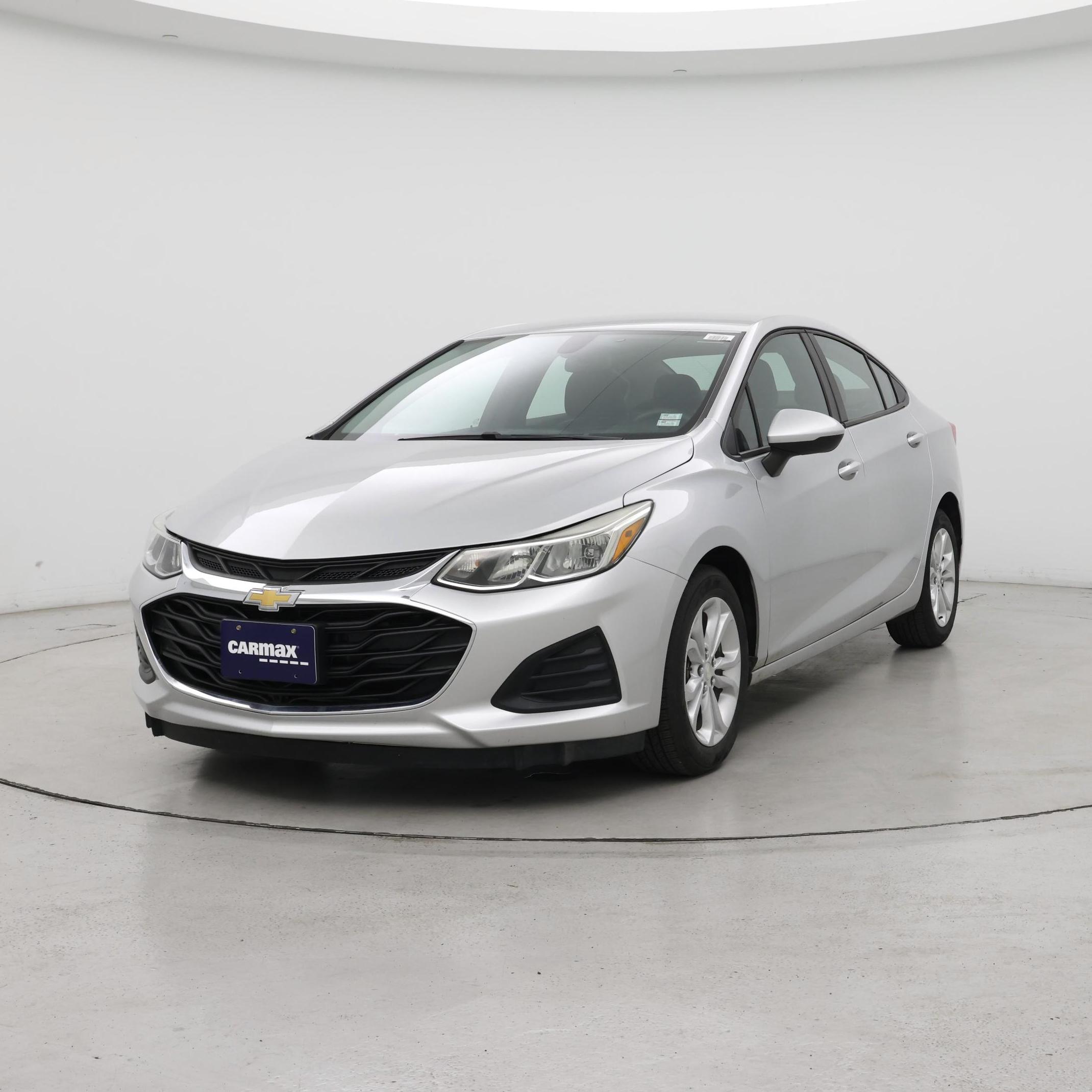 Thumbnail: 2019 Chevrolet Cruze - 4