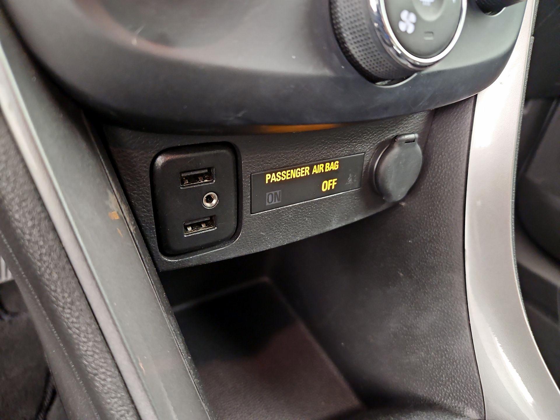 Thumbnail: 2020 Chevrolet Trax - 18