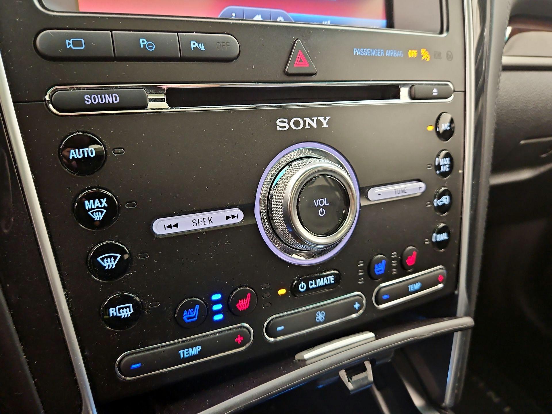 Thumbnail: 2016 Ford Explorer - 17