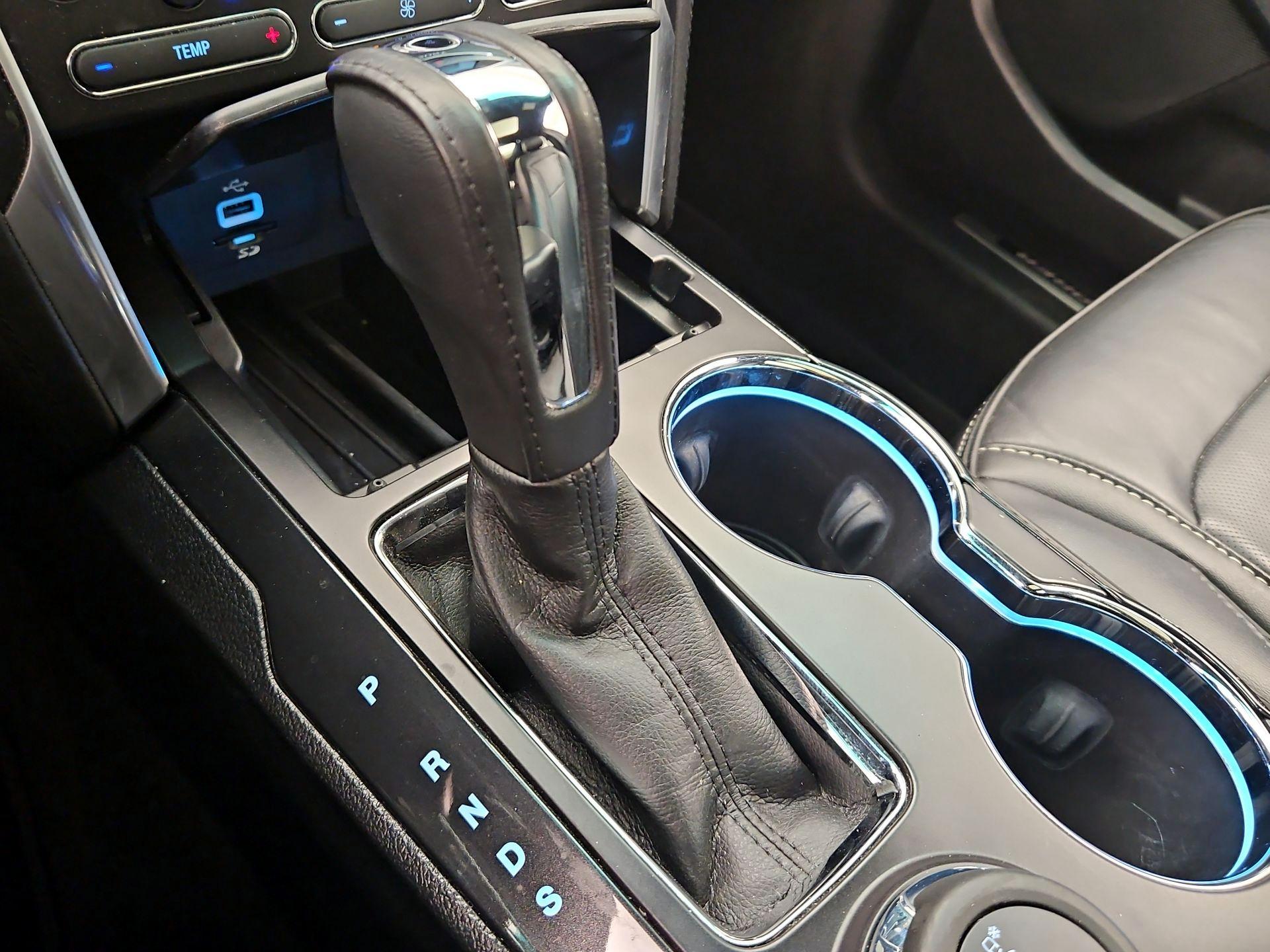 Thumbnail: 2016 Ford Explorer - 18