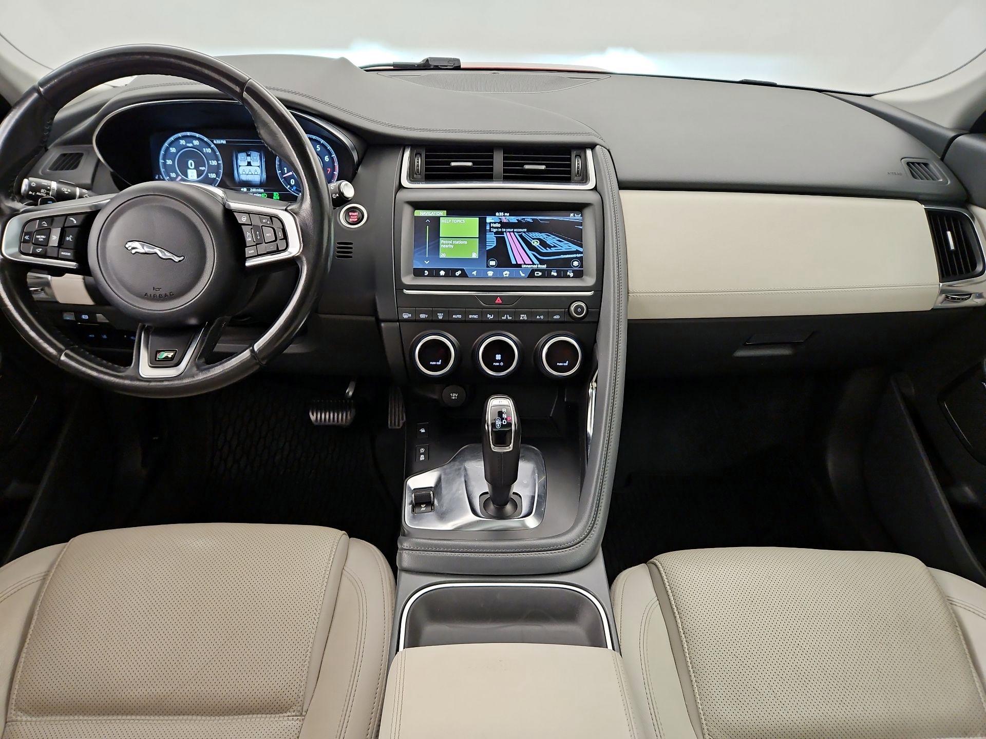 Thumbnail: 2019 Jaguar E-Pace - 9