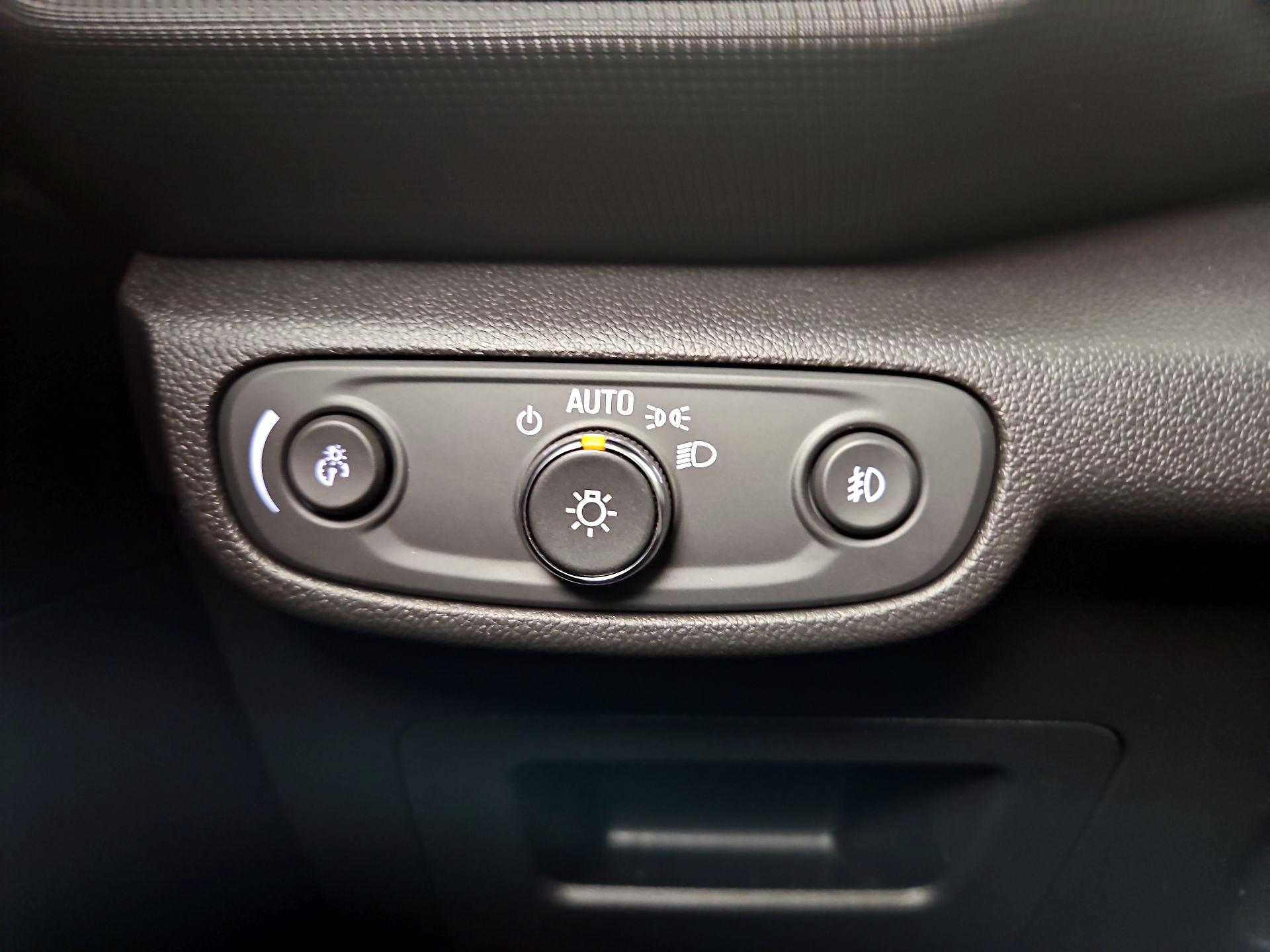 Thumbnail: 2022 Chevrolet TrailBlazer - 13