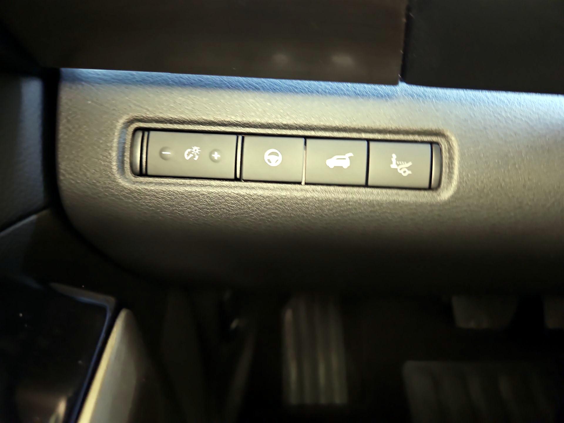 Thumbnail: 2023 Nissan Pathfinder - 13