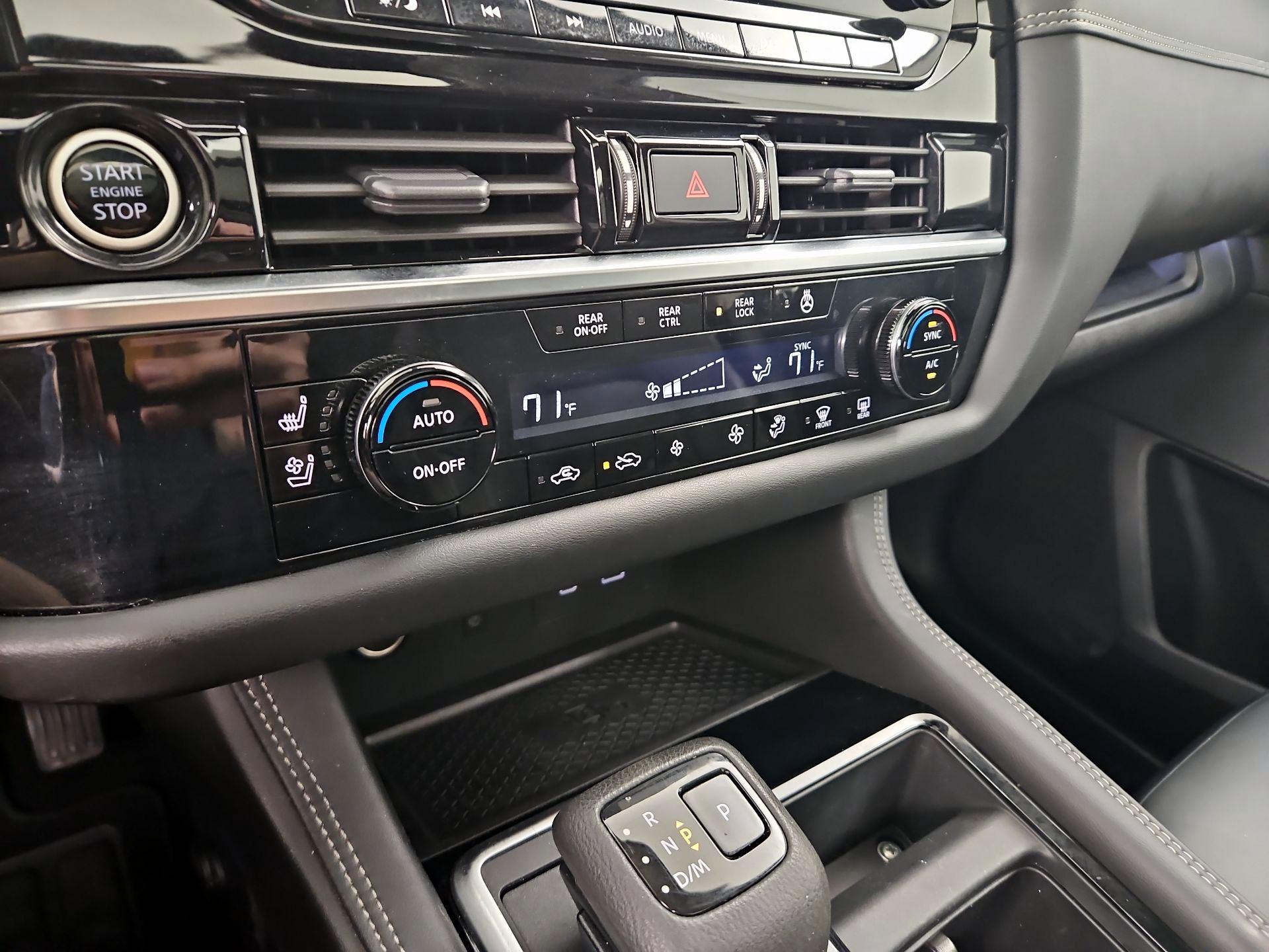 Thumbnail: 2023 Nissan Pathfinder - 16