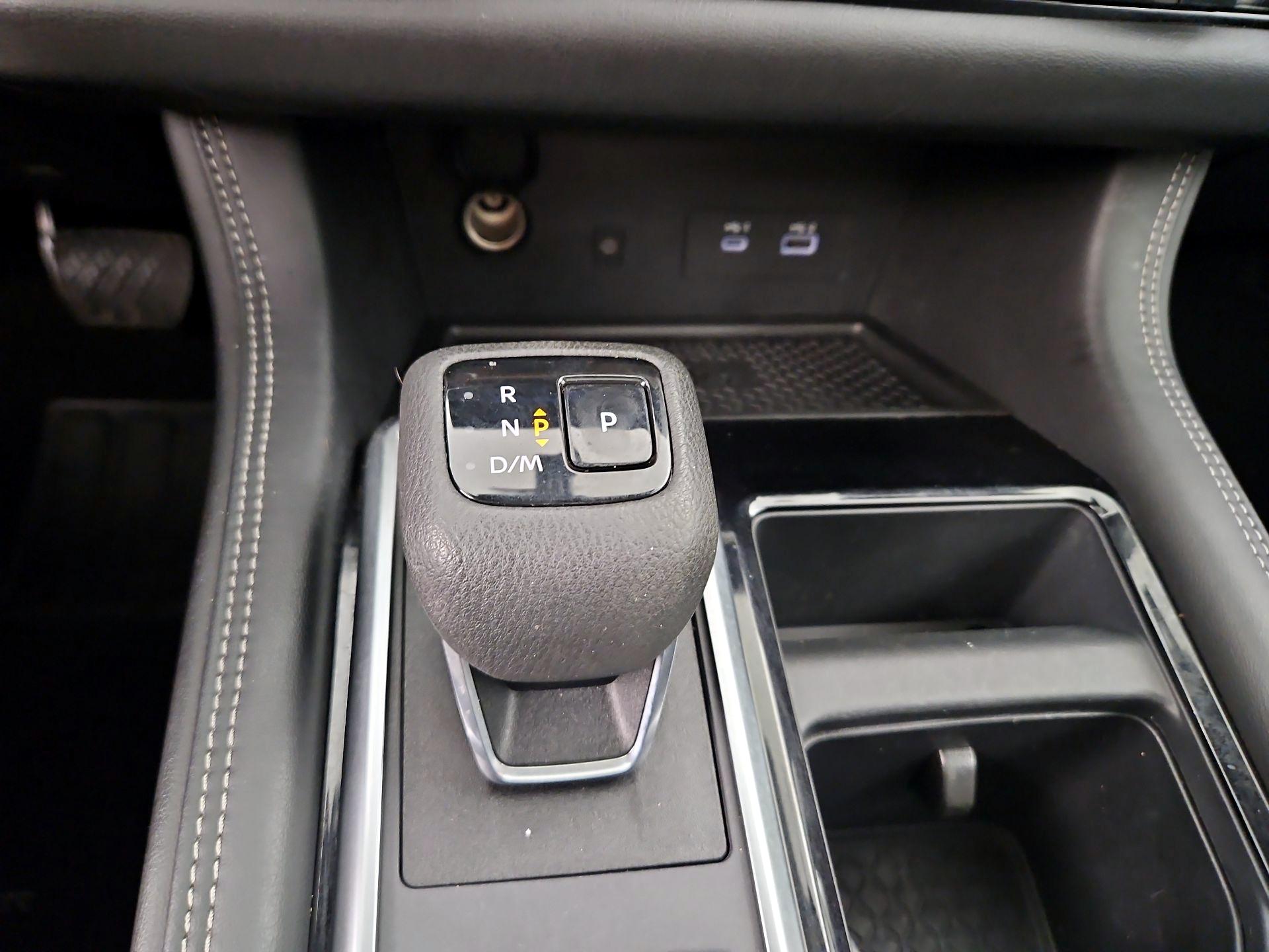 Thumbnail: 2023 Nissan Pathfinder - 17