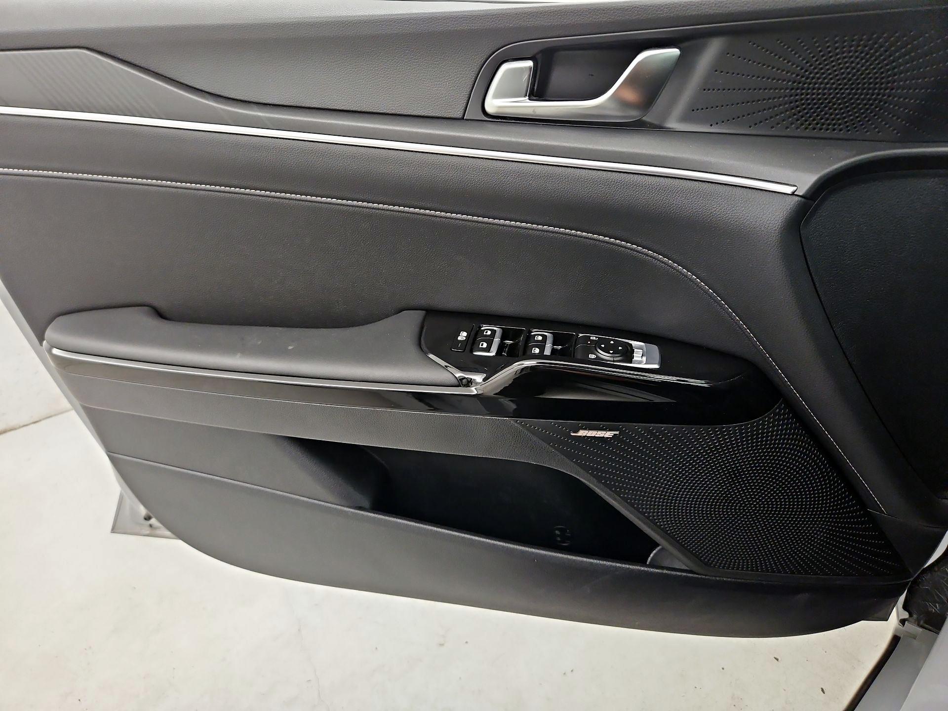 Thumbnail: 2025 Kia K5 - 12