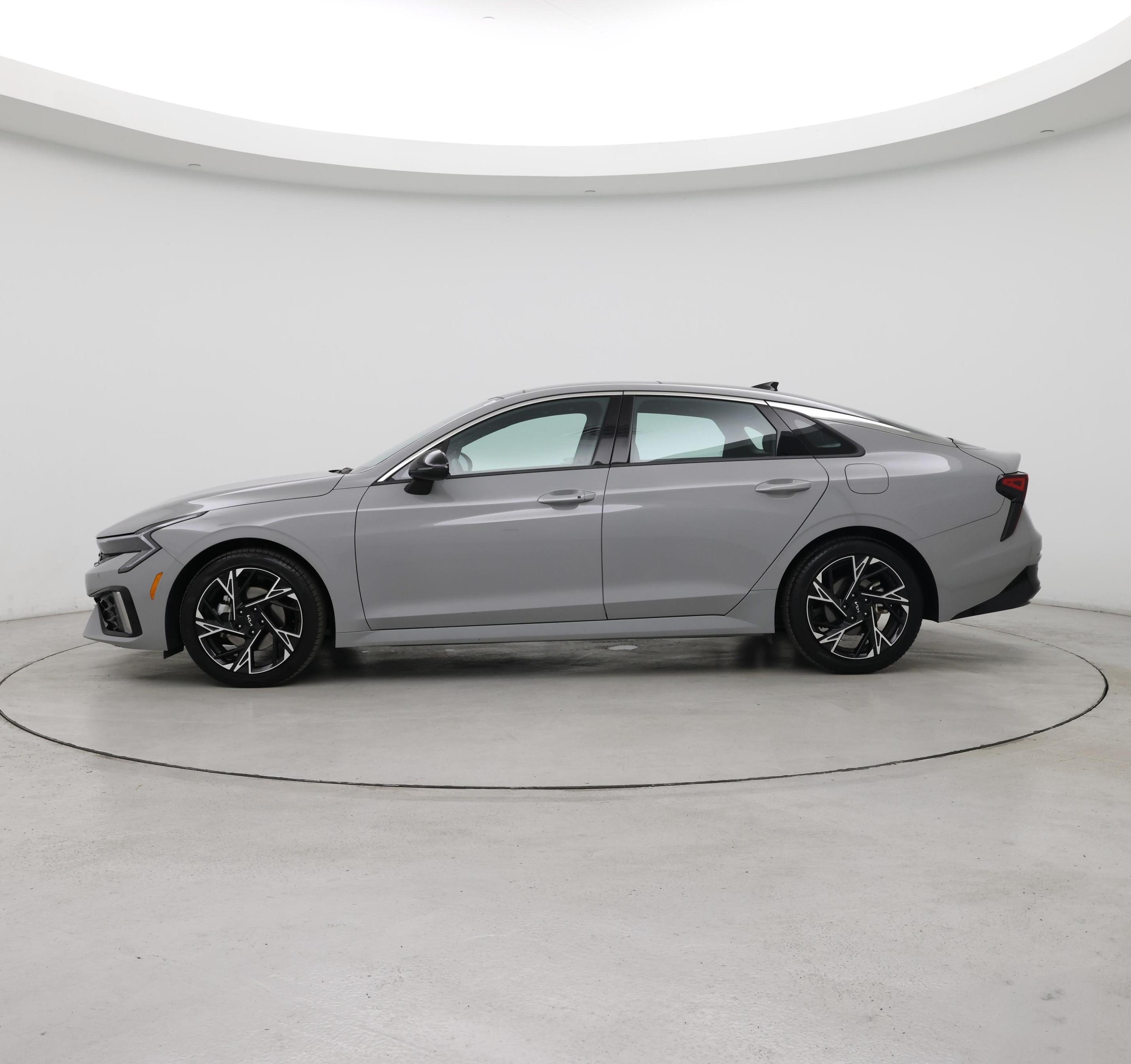 Thumbnail: 2025 Kia K5 - 3