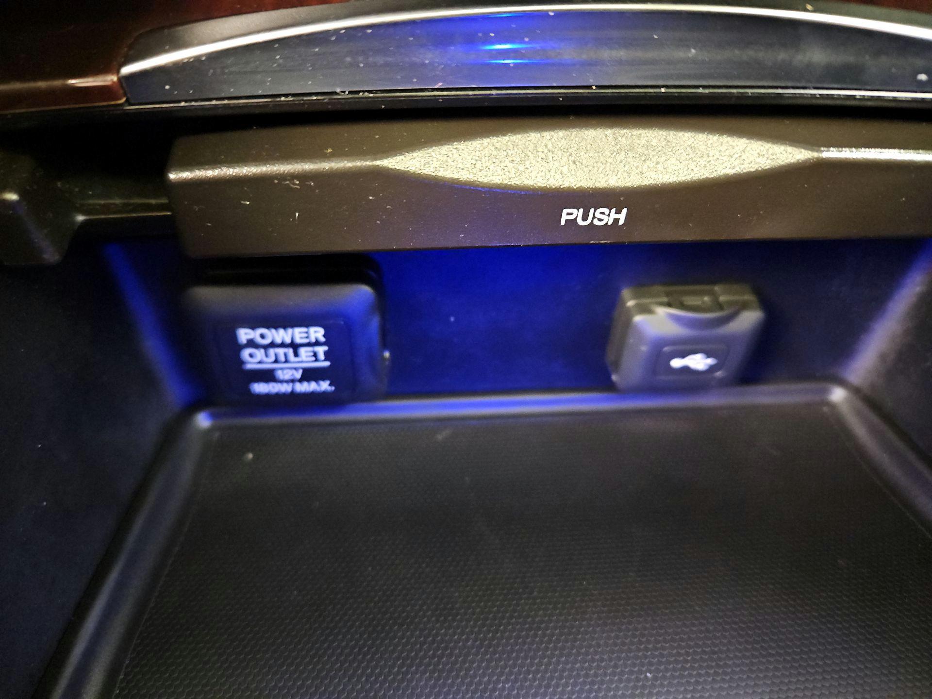 Thumbnail: 2015 Acura TLX - 19