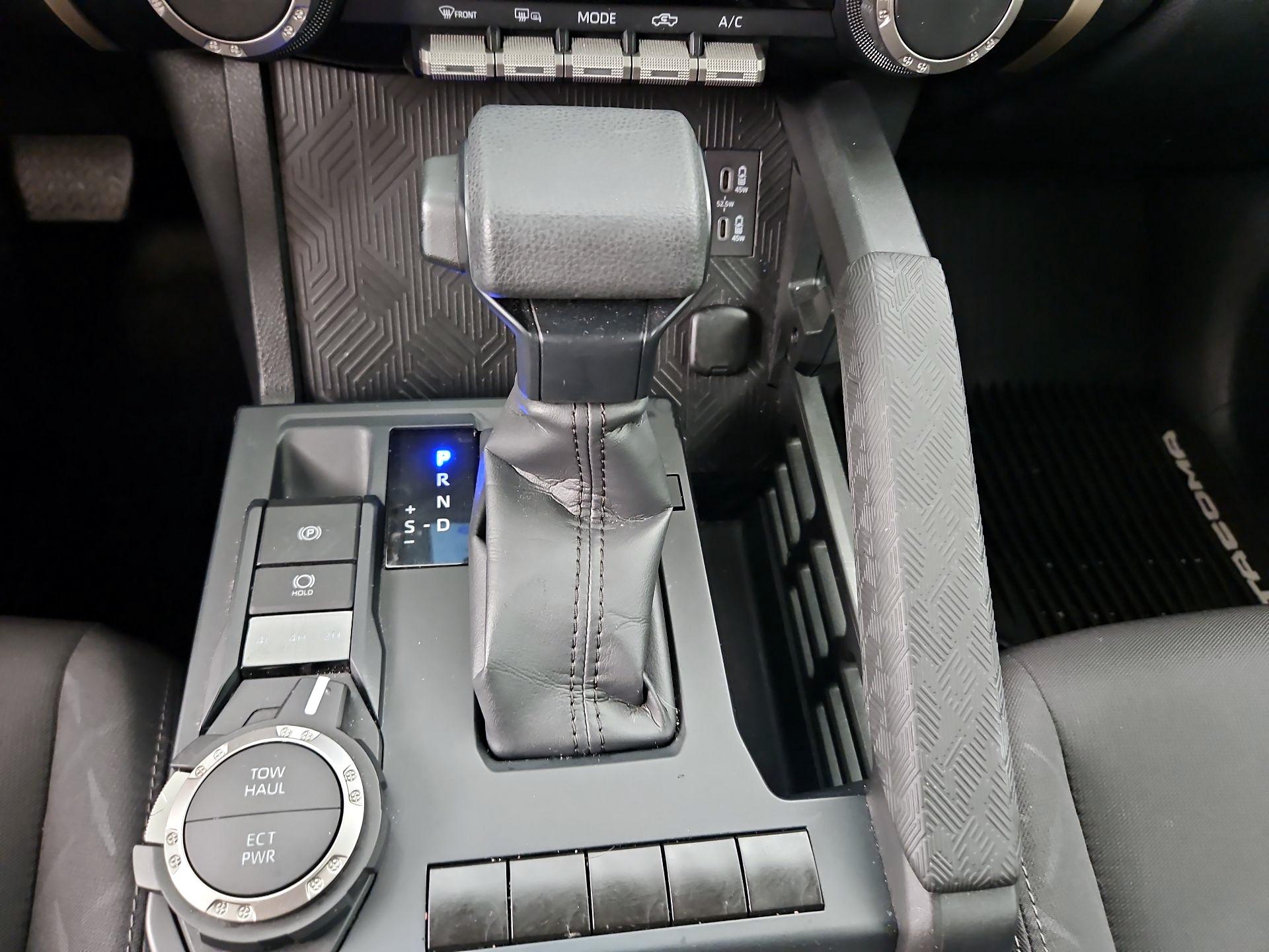 Thumbnail: 2024 Toyota Tacoma - 17